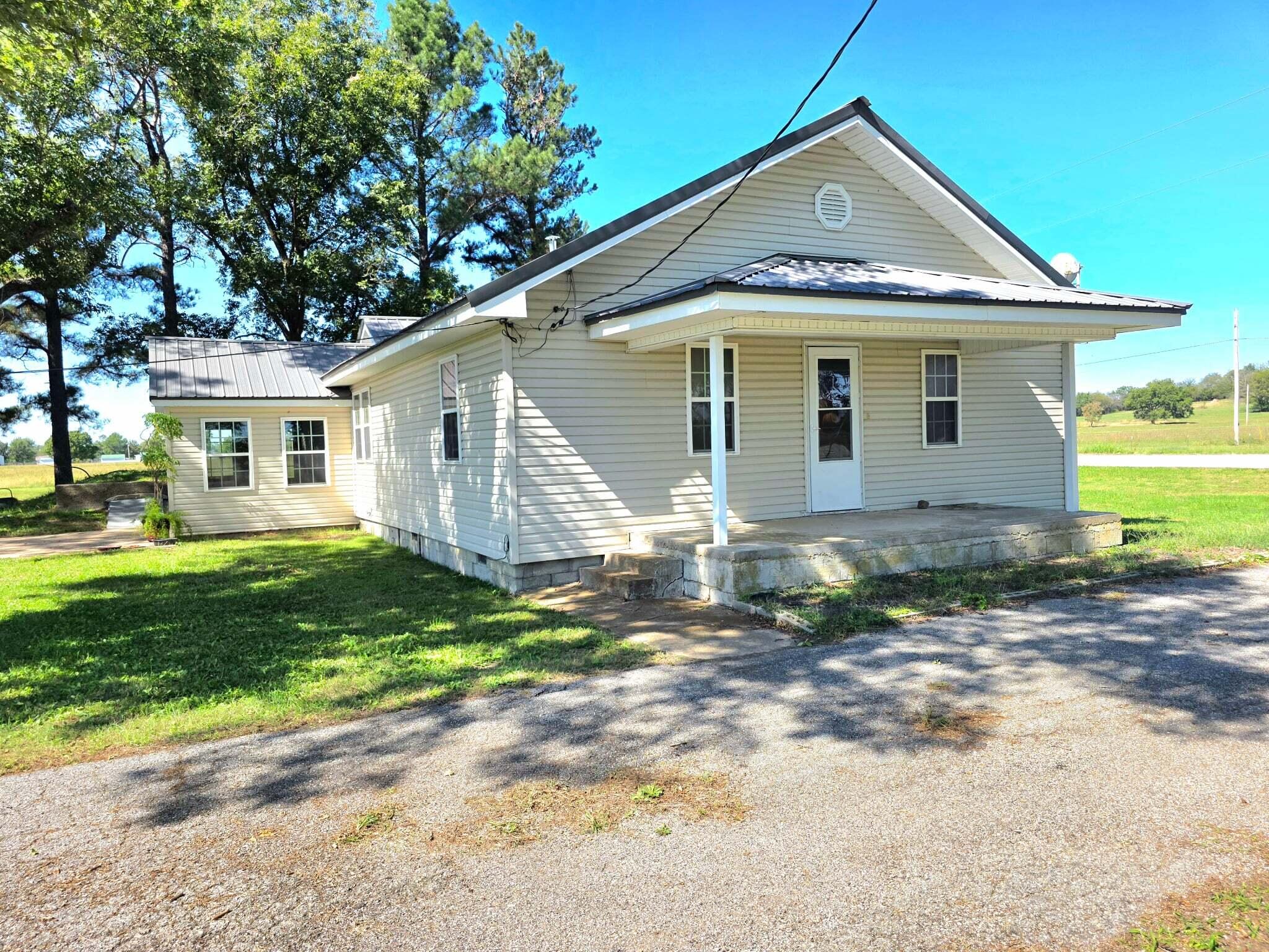 50701 E 100 Road — photo