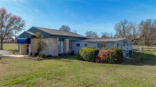 1916 E E SW, Miami, OK 74354 — photo 3