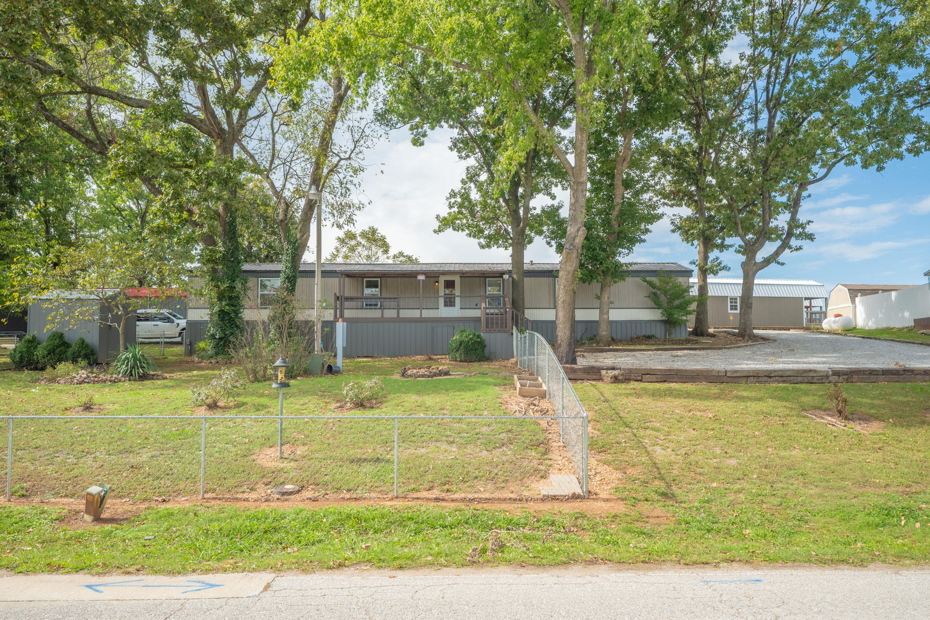 26025 S 670 Road — photo