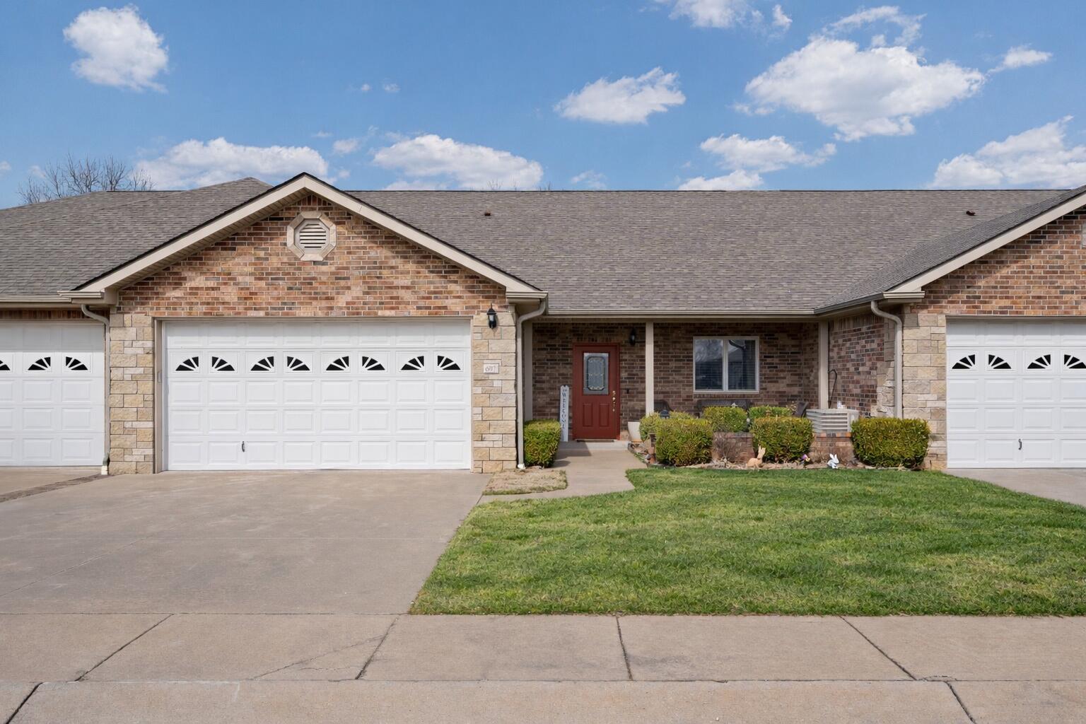 607 Saint Andrews Circle — photo