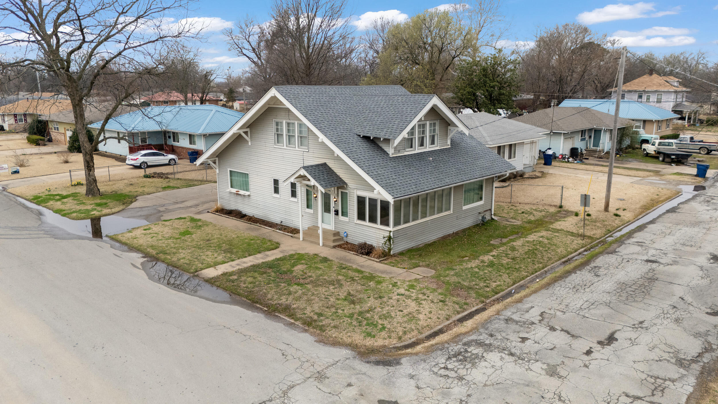 501 S Thompson Street — photo