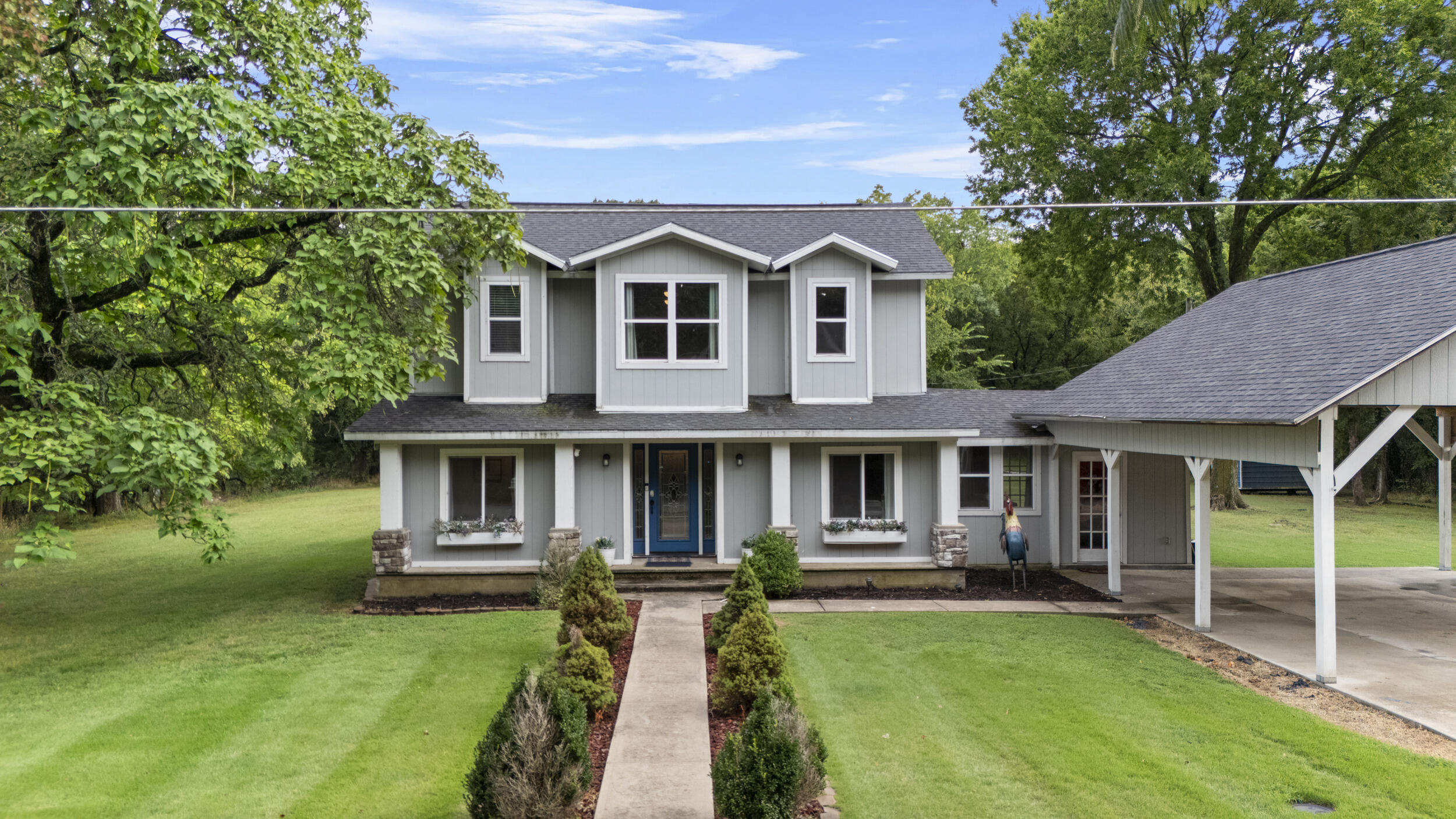 450521 Lake Shore Drive — photo