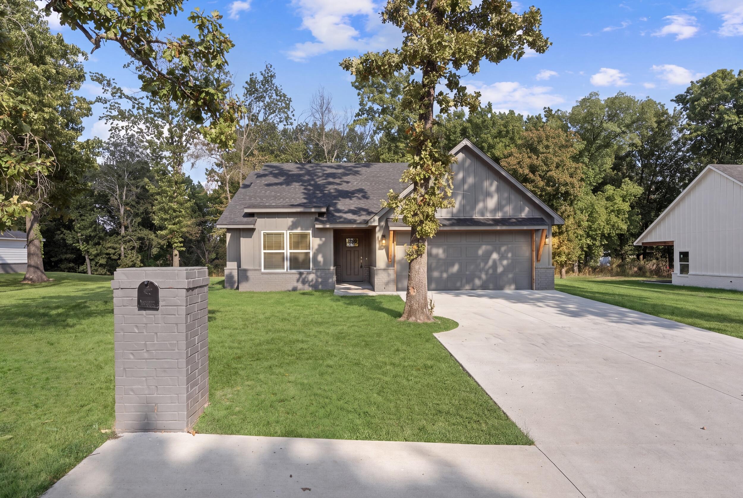 1623 Rockwood Drive — photo