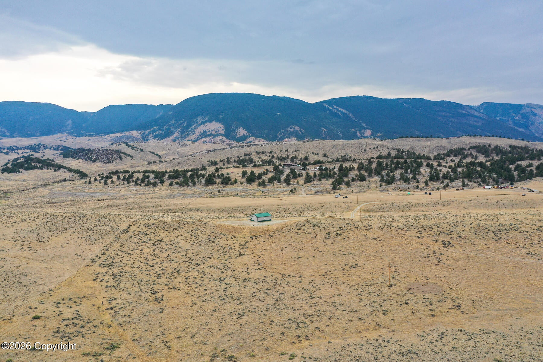 2 Hawk Ridge - — photo