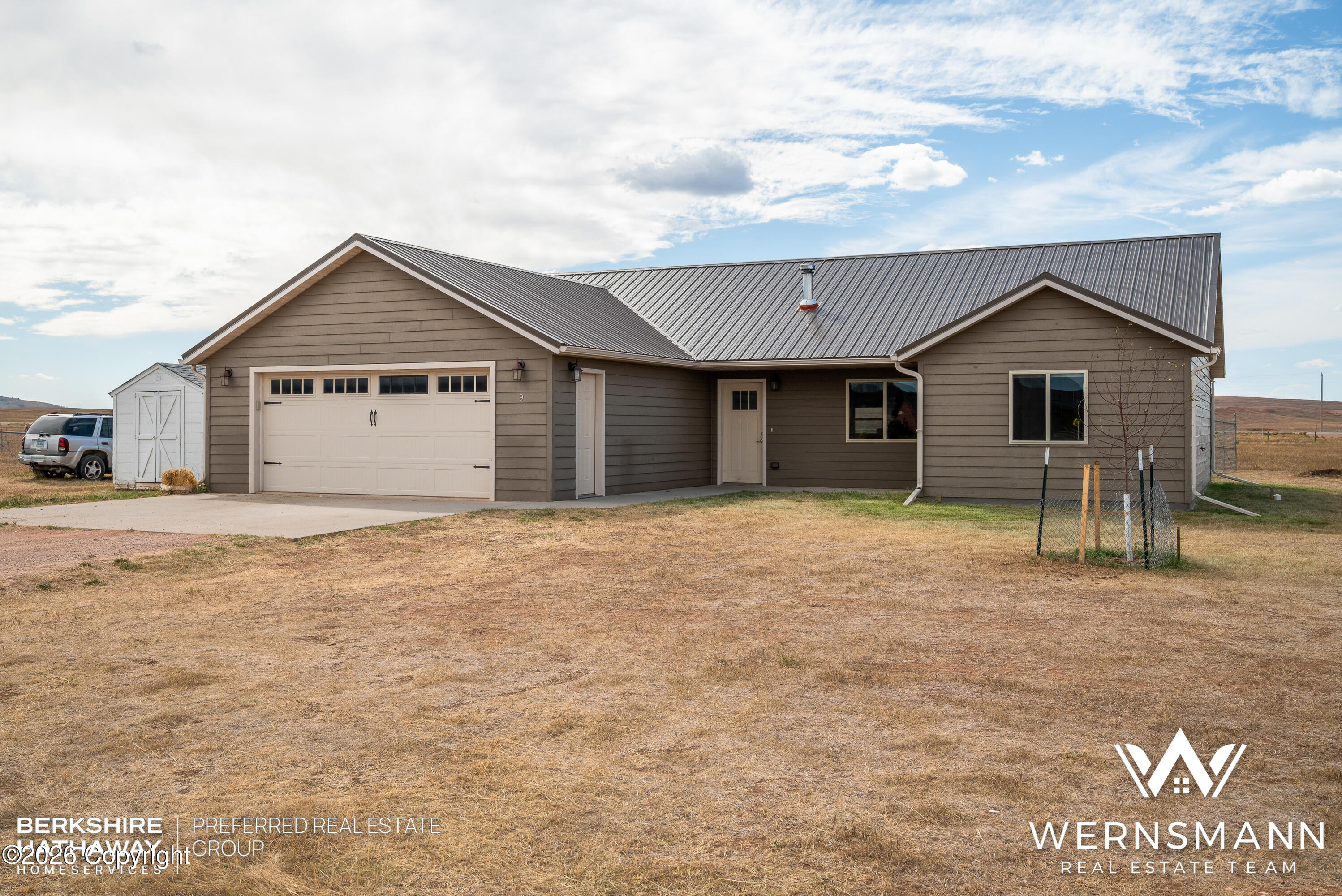9 Sherry Pl - — photo