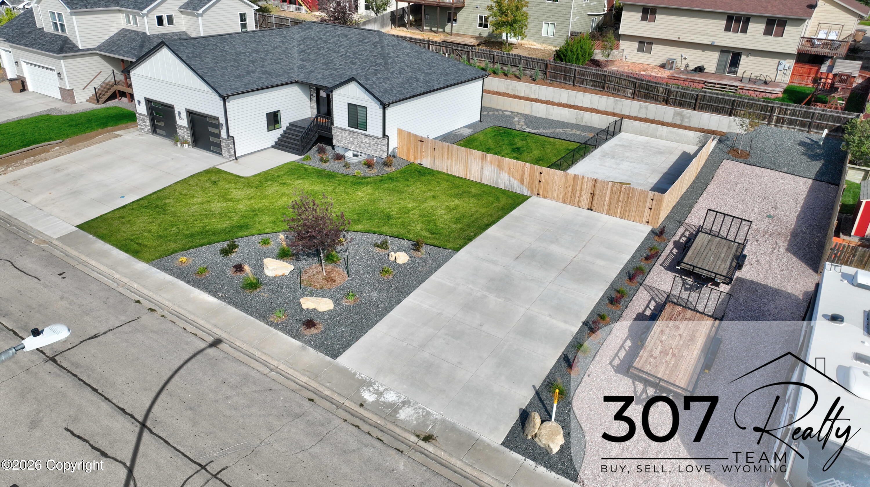 4205 Silver Spur Ave - — photo