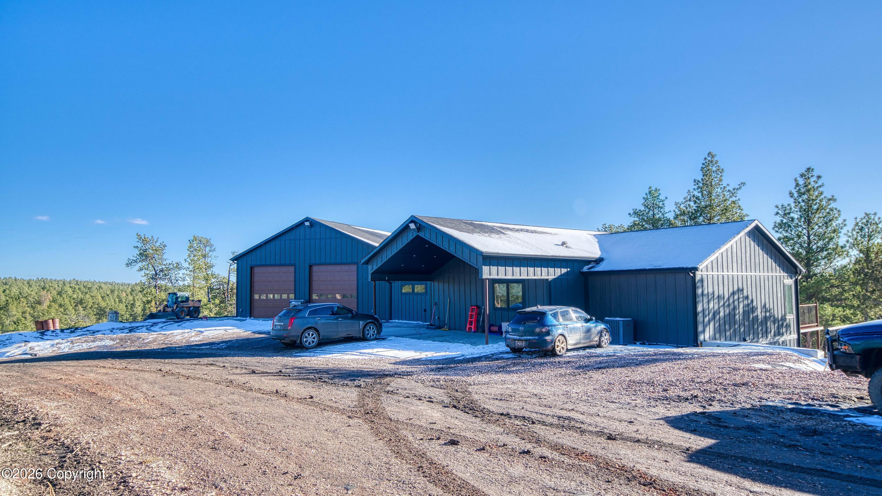 307 Roberts - — photo
