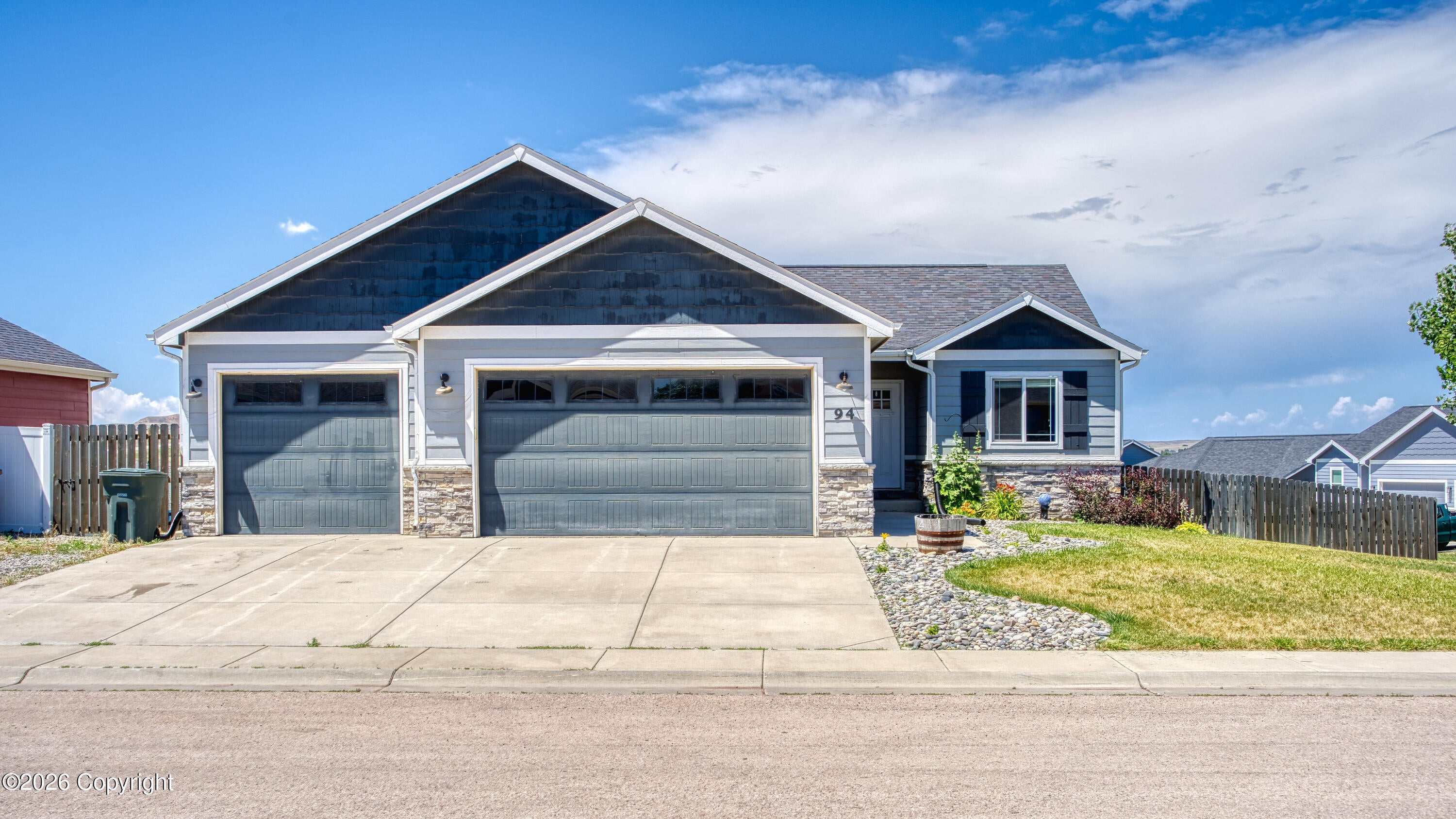 94 Stafford Bend - — photo