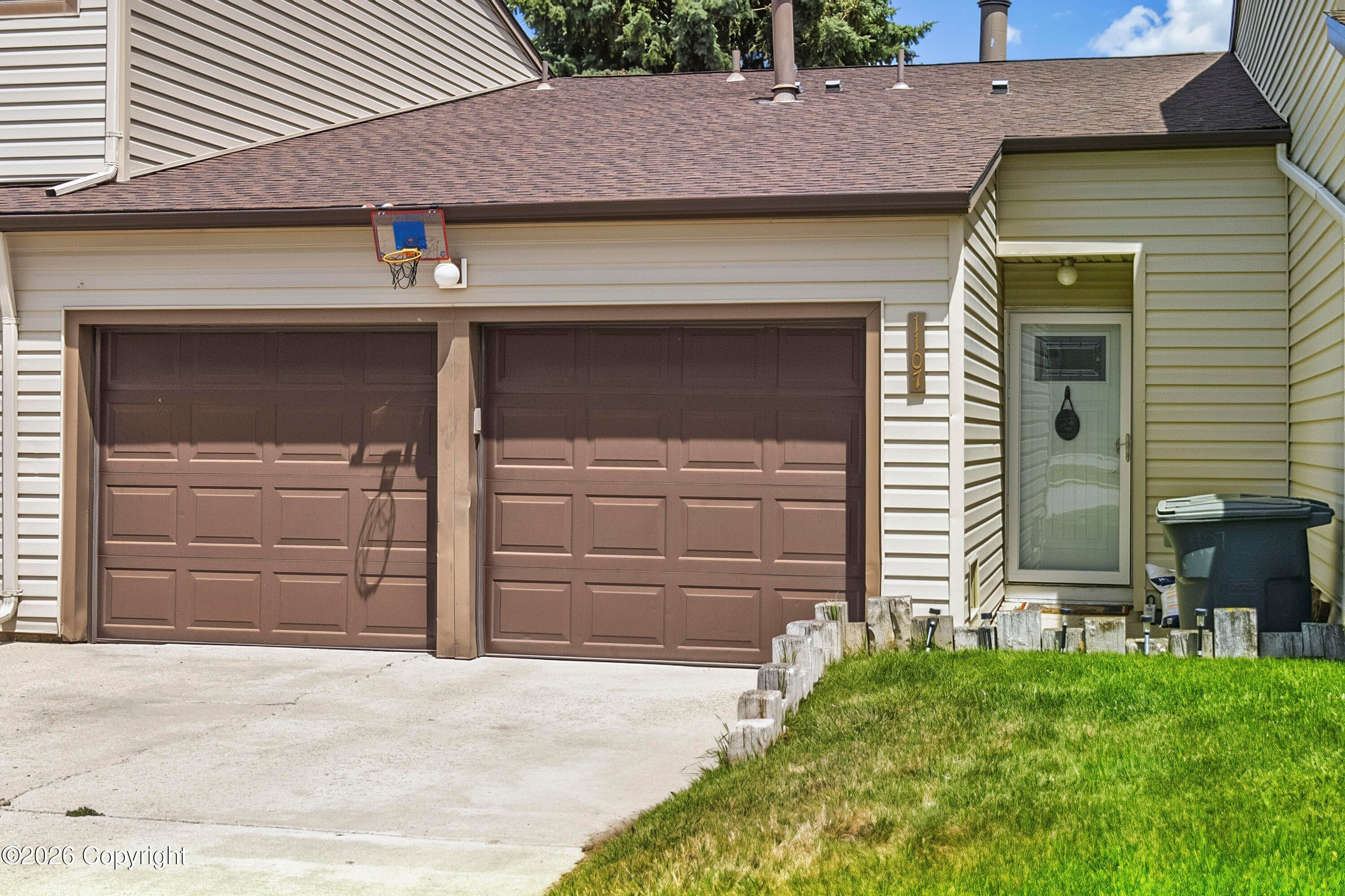 1107 Terrace Cir - — photo