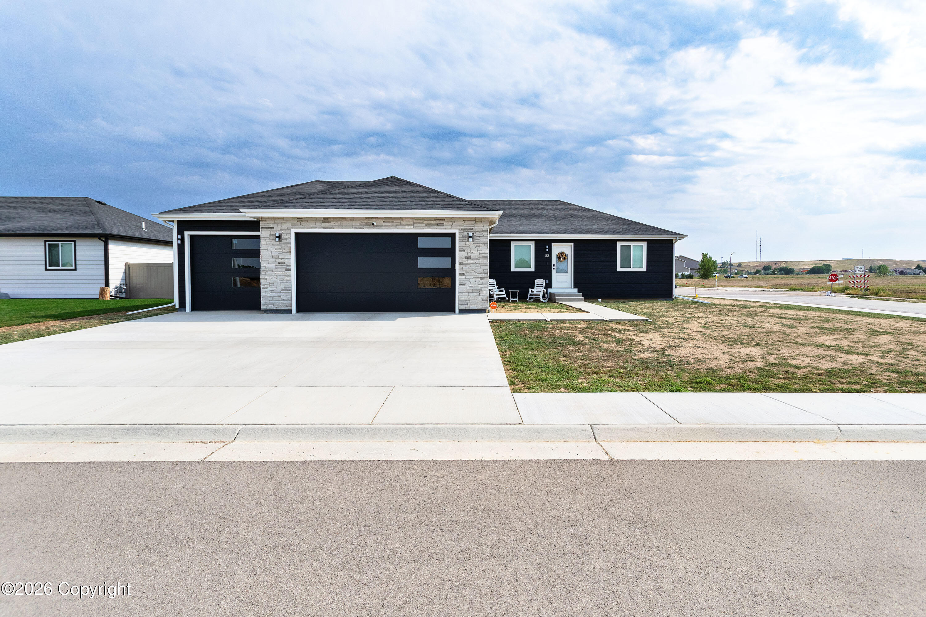83 Saint Andrews Ln - — photo