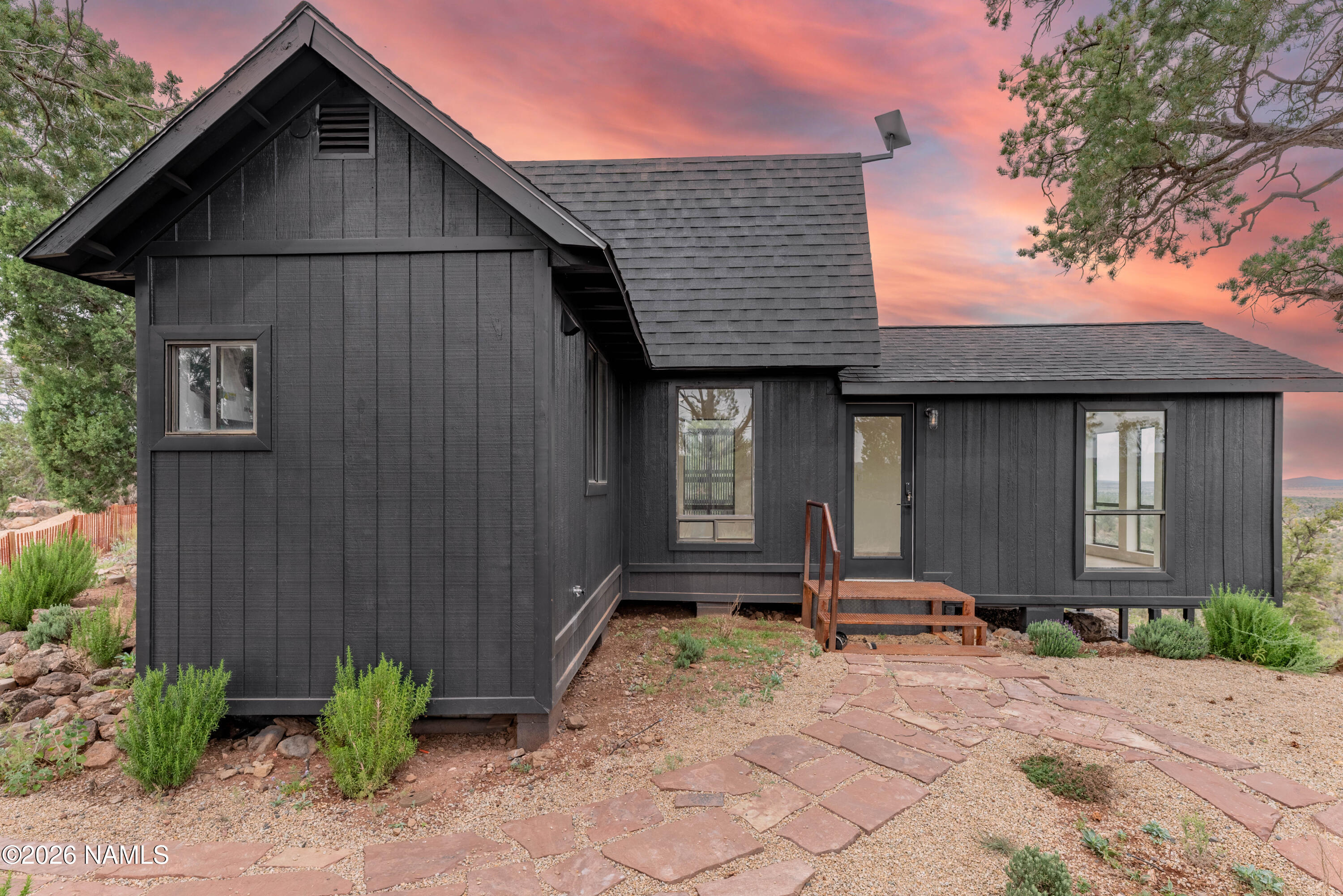 8200 W Rolling Ridge Road — photo