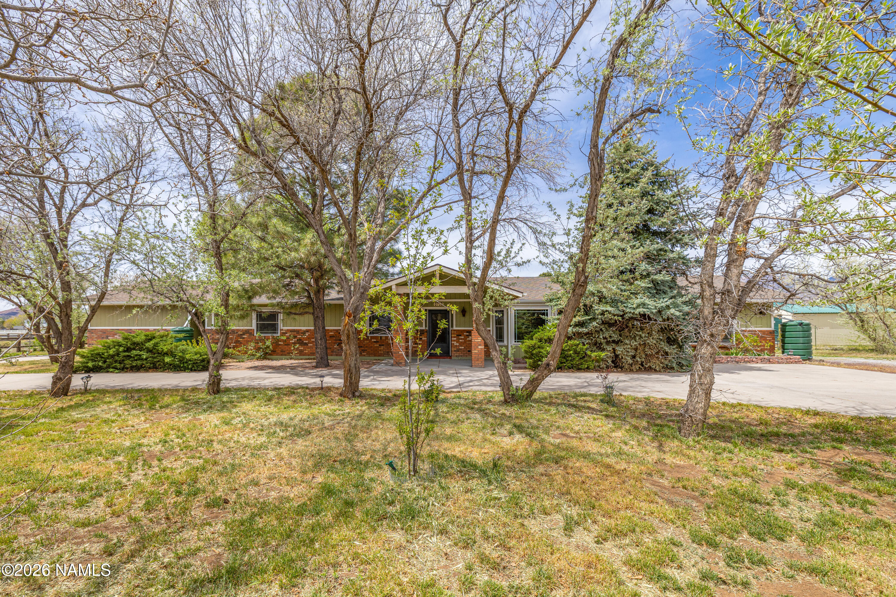 8710 Marys Drive — photo