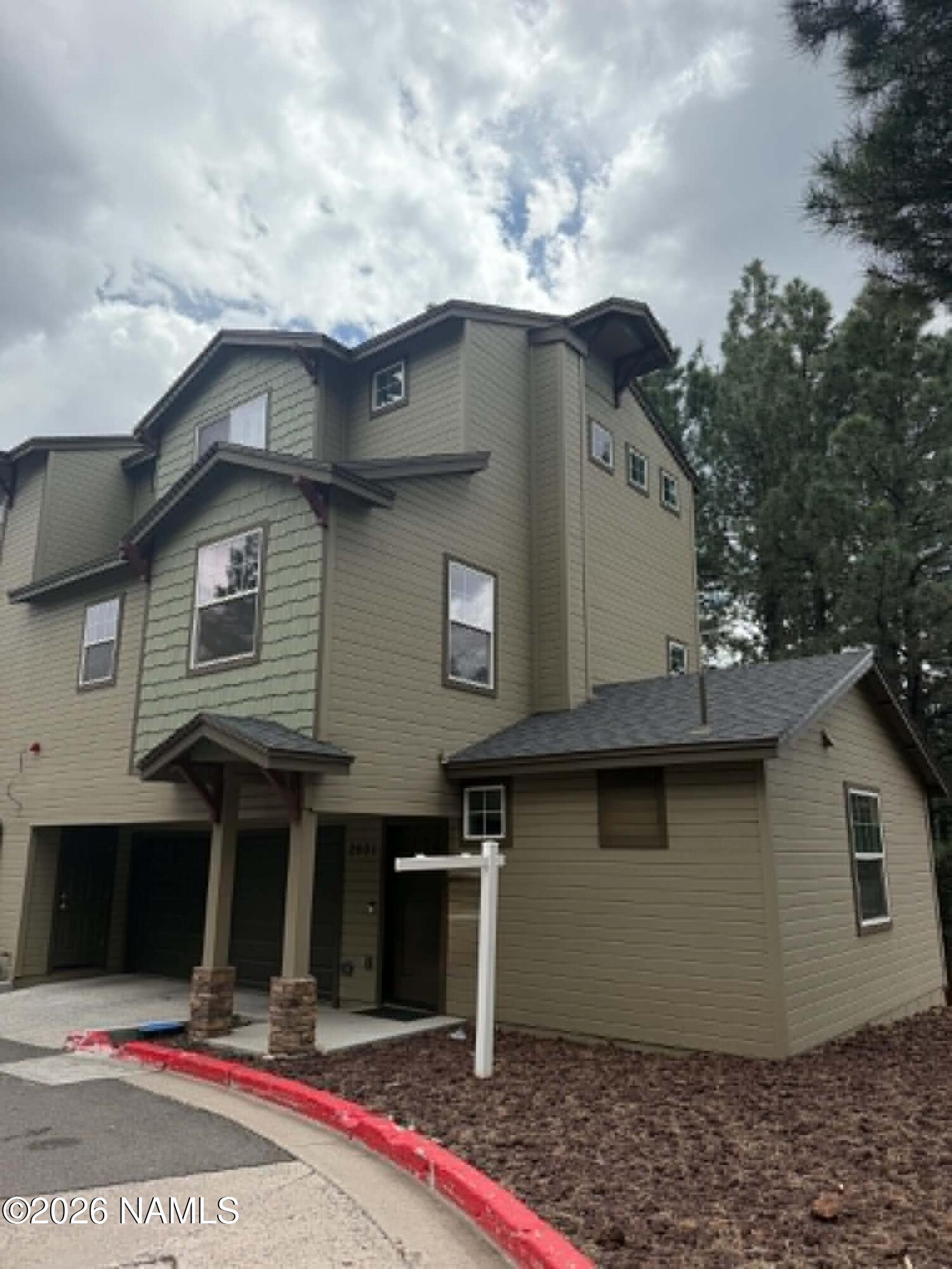 2601 W Cripple Creek Drive — photo