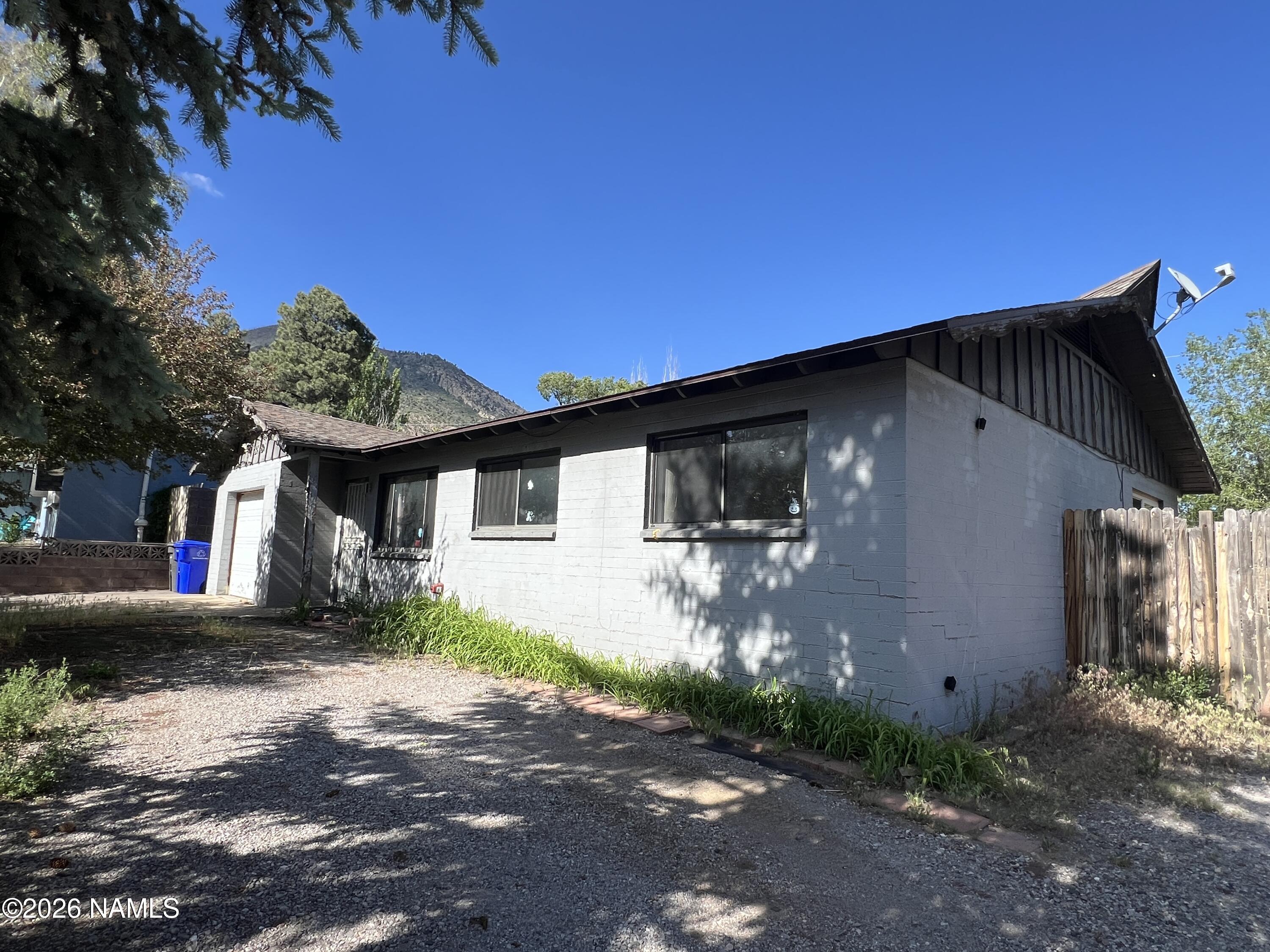 3384 N Tindle Boulevard — photo