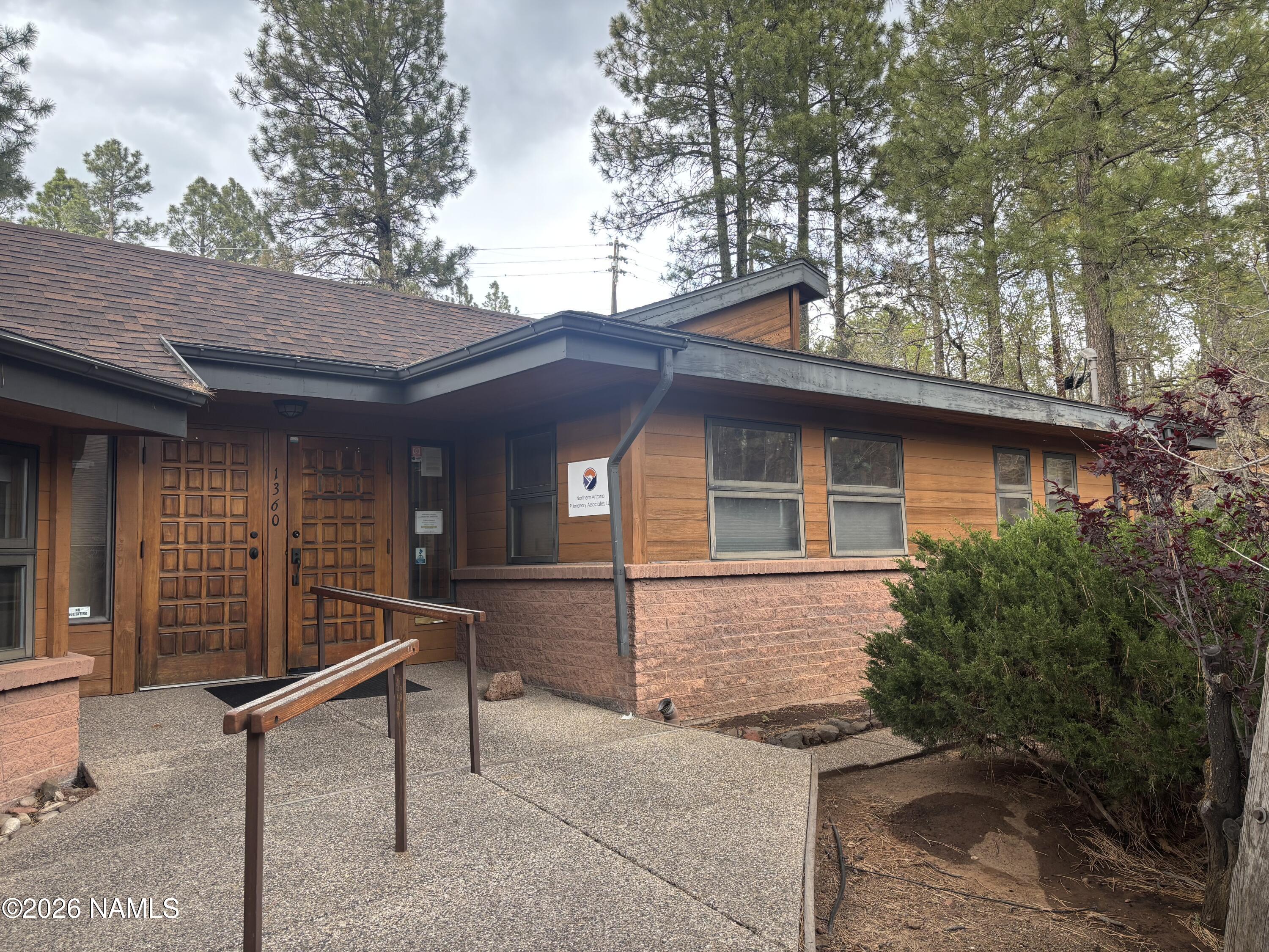 1360 N Rim Drive — photo