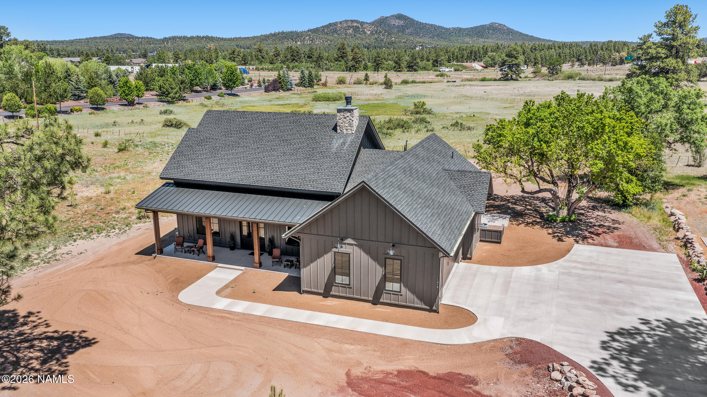 1015 Stone Hollow Loop — photo