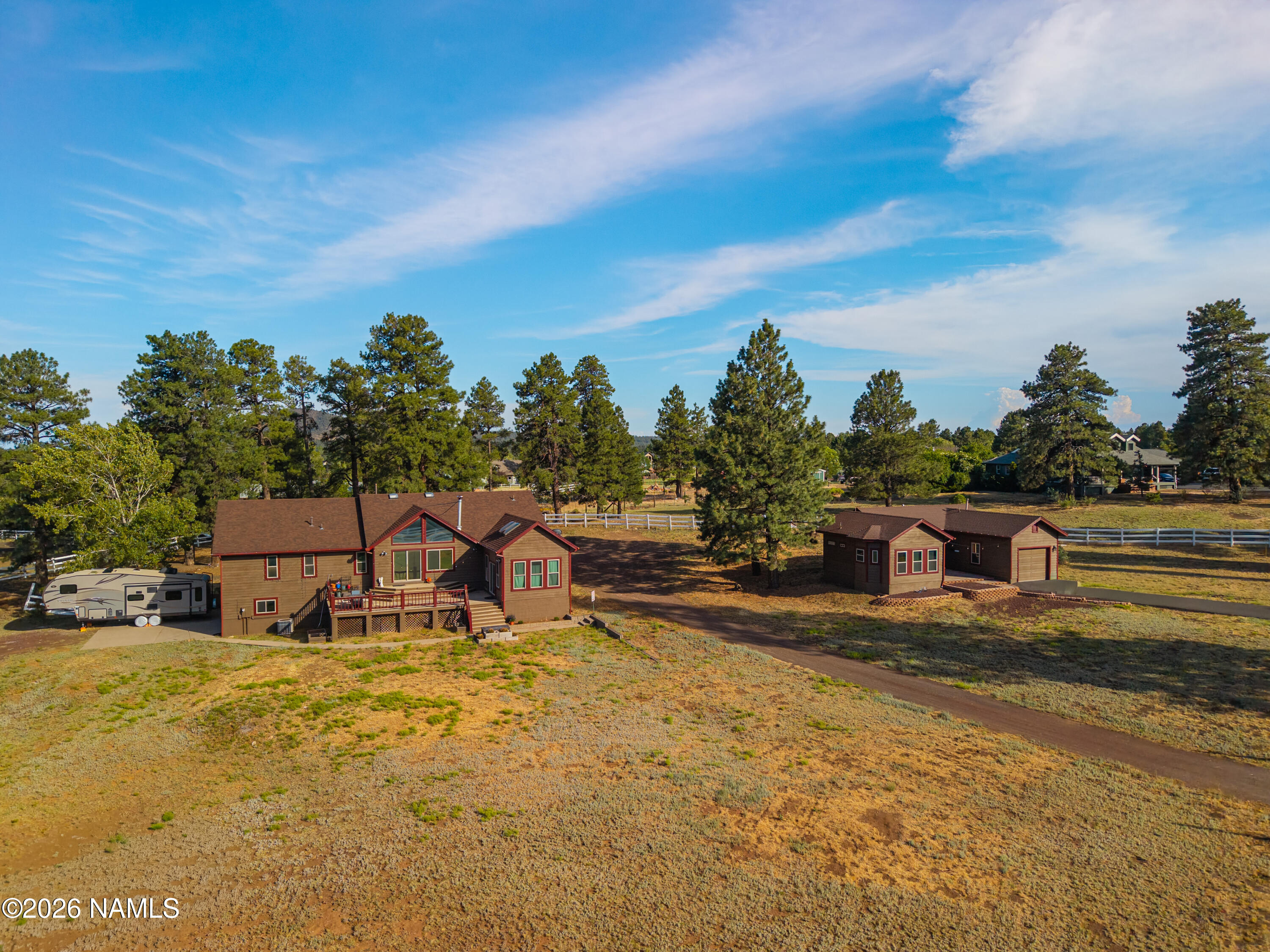 8611 N Pleasant Valley Way — photo