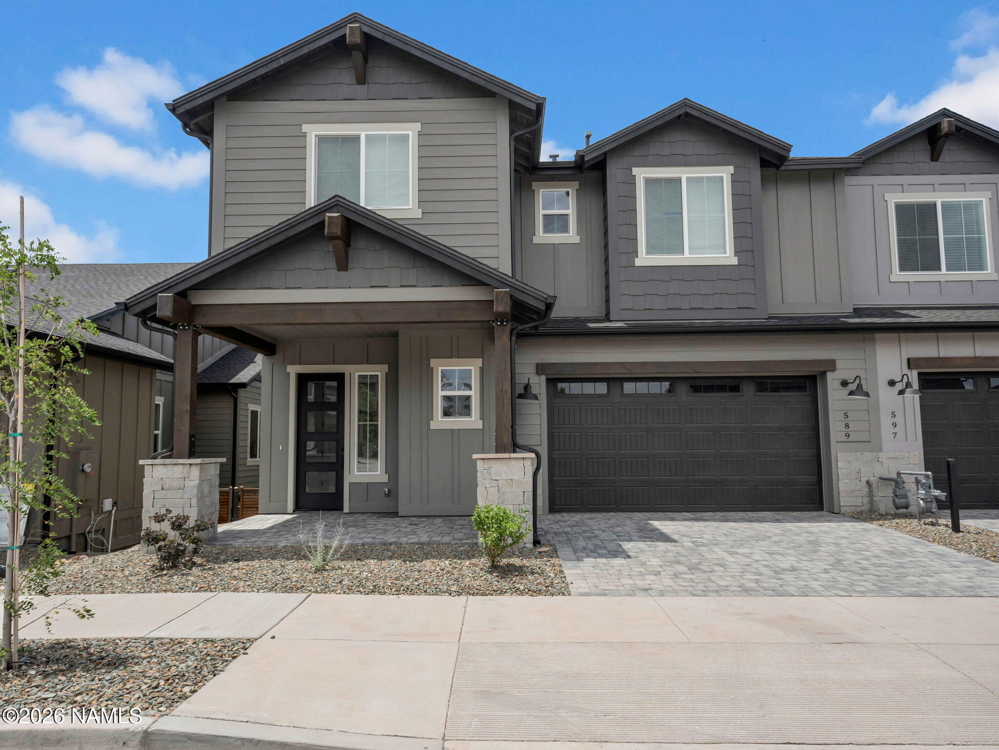 589 N Snowberry Circle — photo