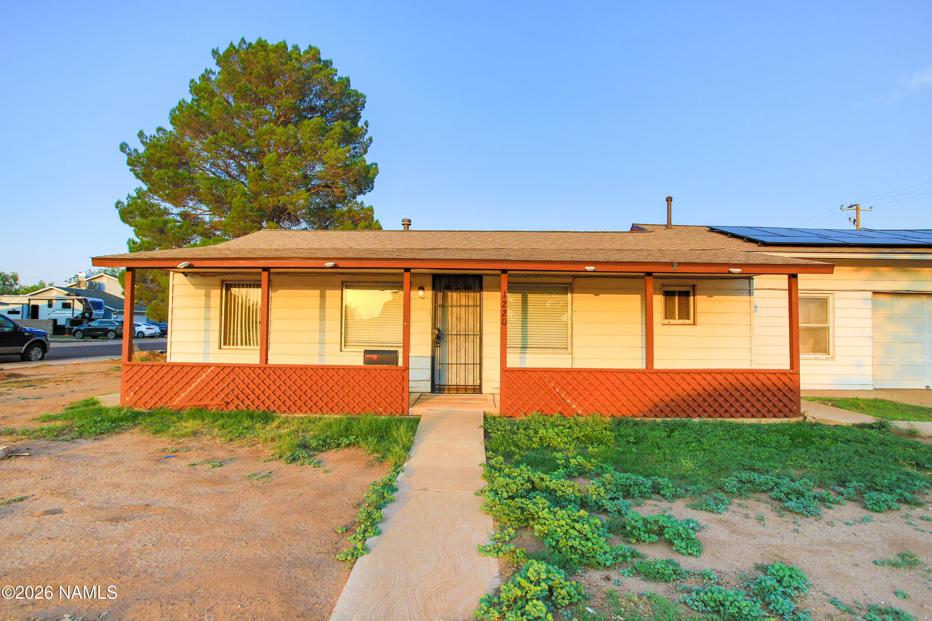 1220 N Park Drive — photo
