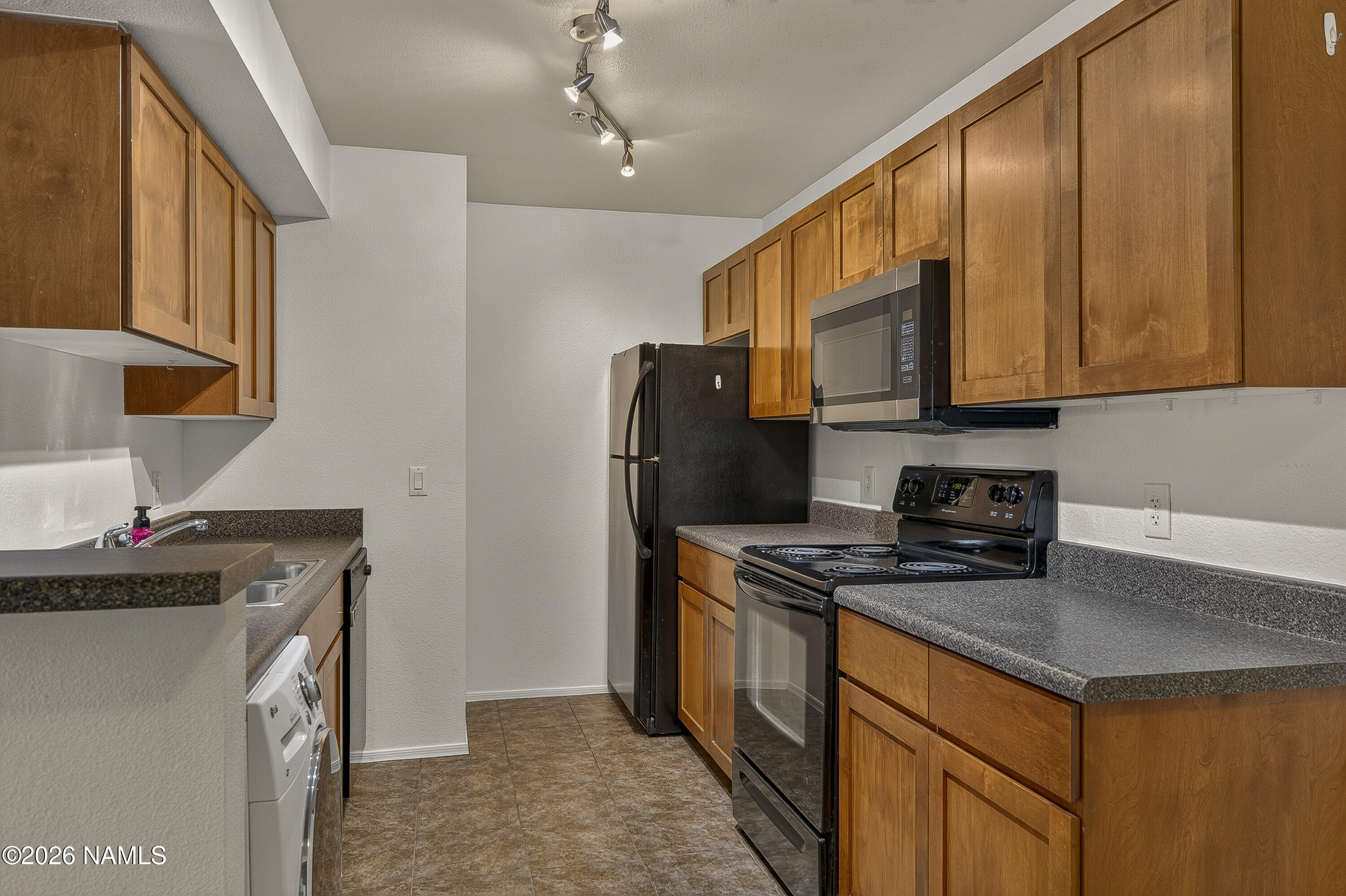 1185 W University Avenue 101 — photo