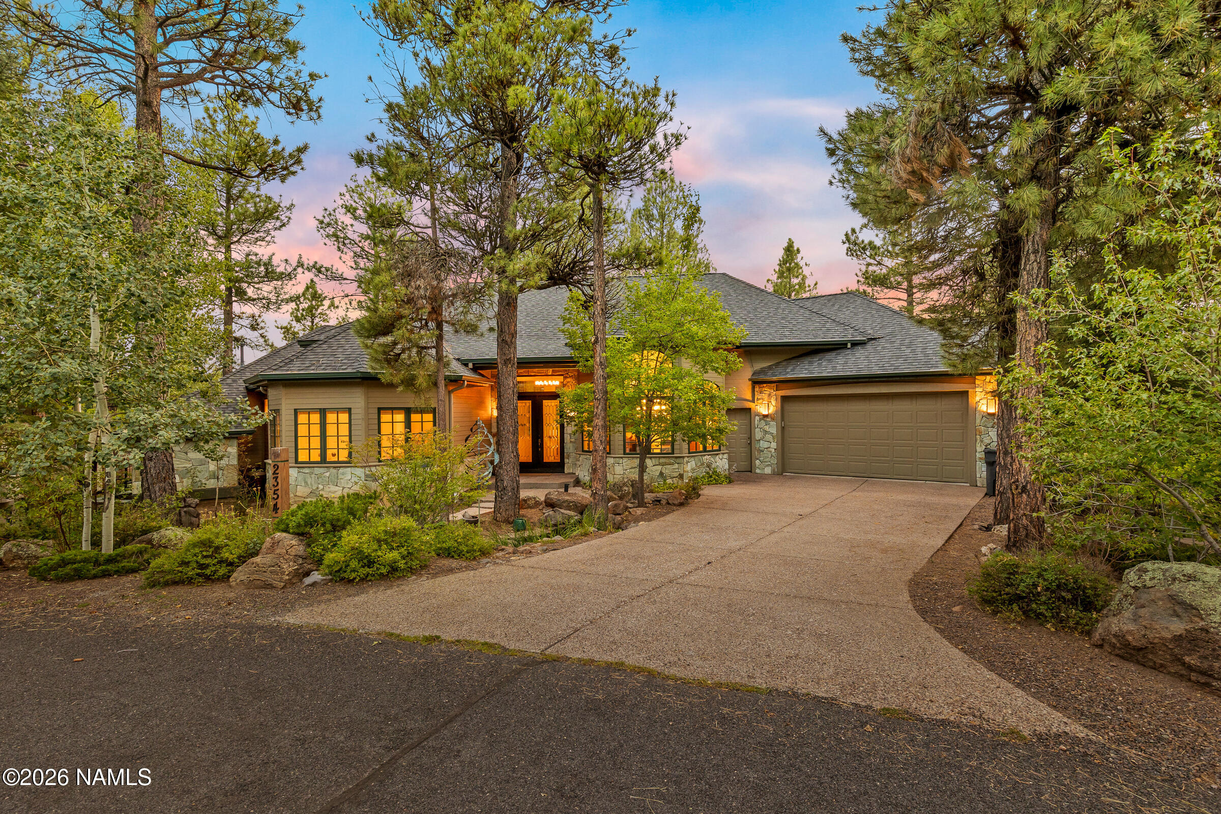 2354 Link Smith — photo
