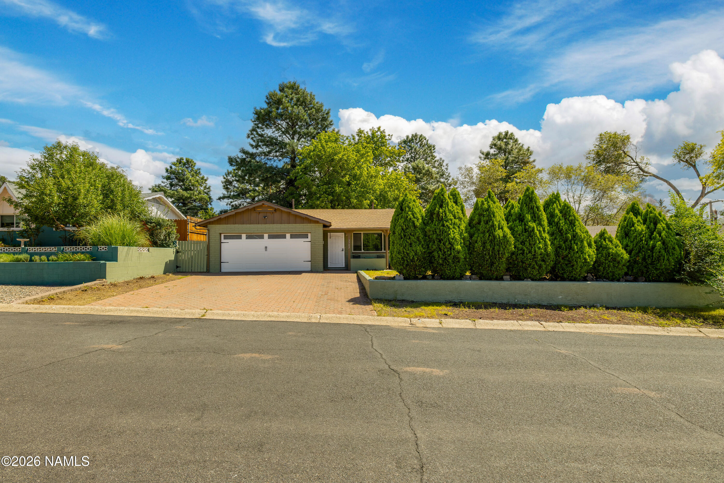 3302 N Alta Vista Drive — photo
