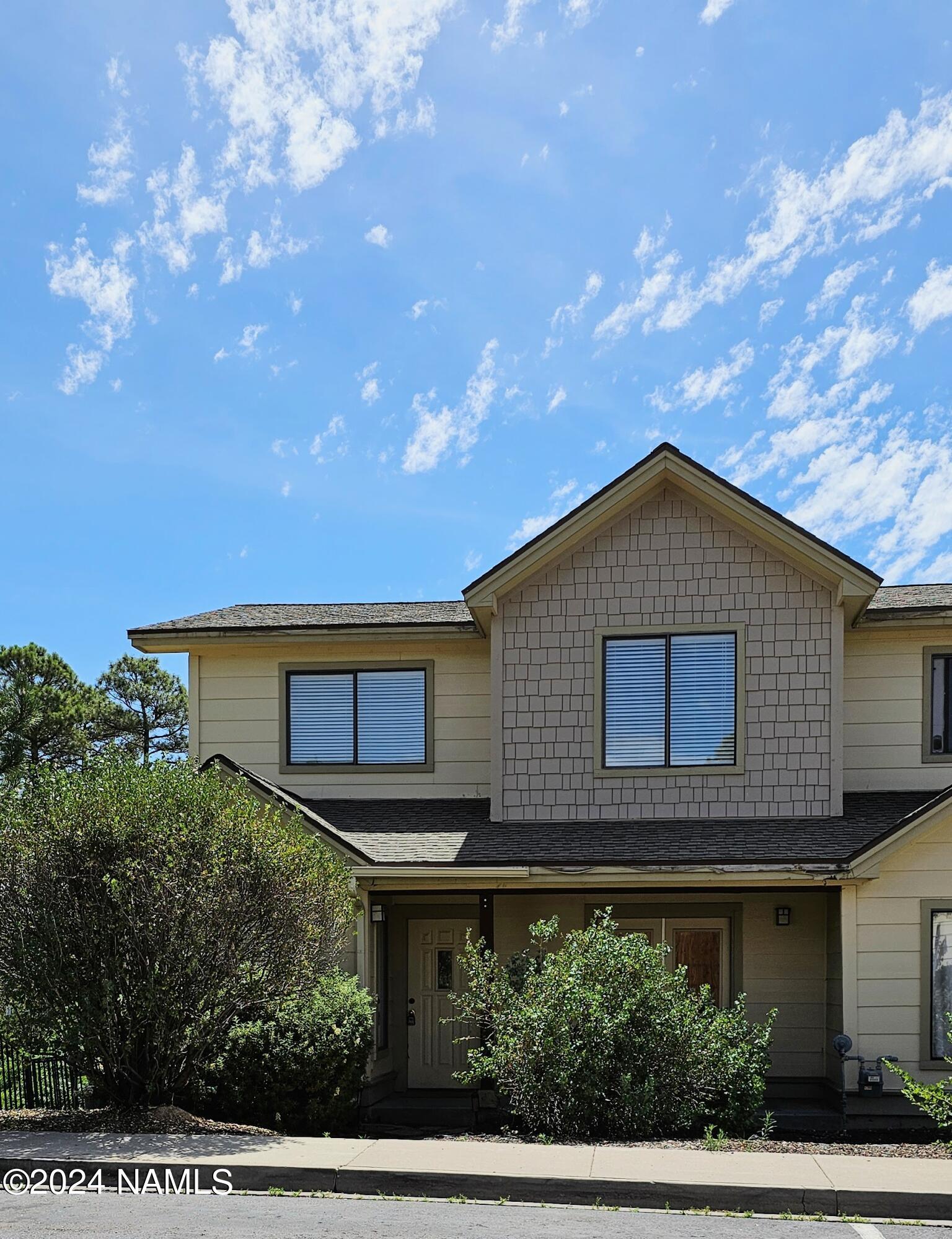1471 E Payton Way — photo