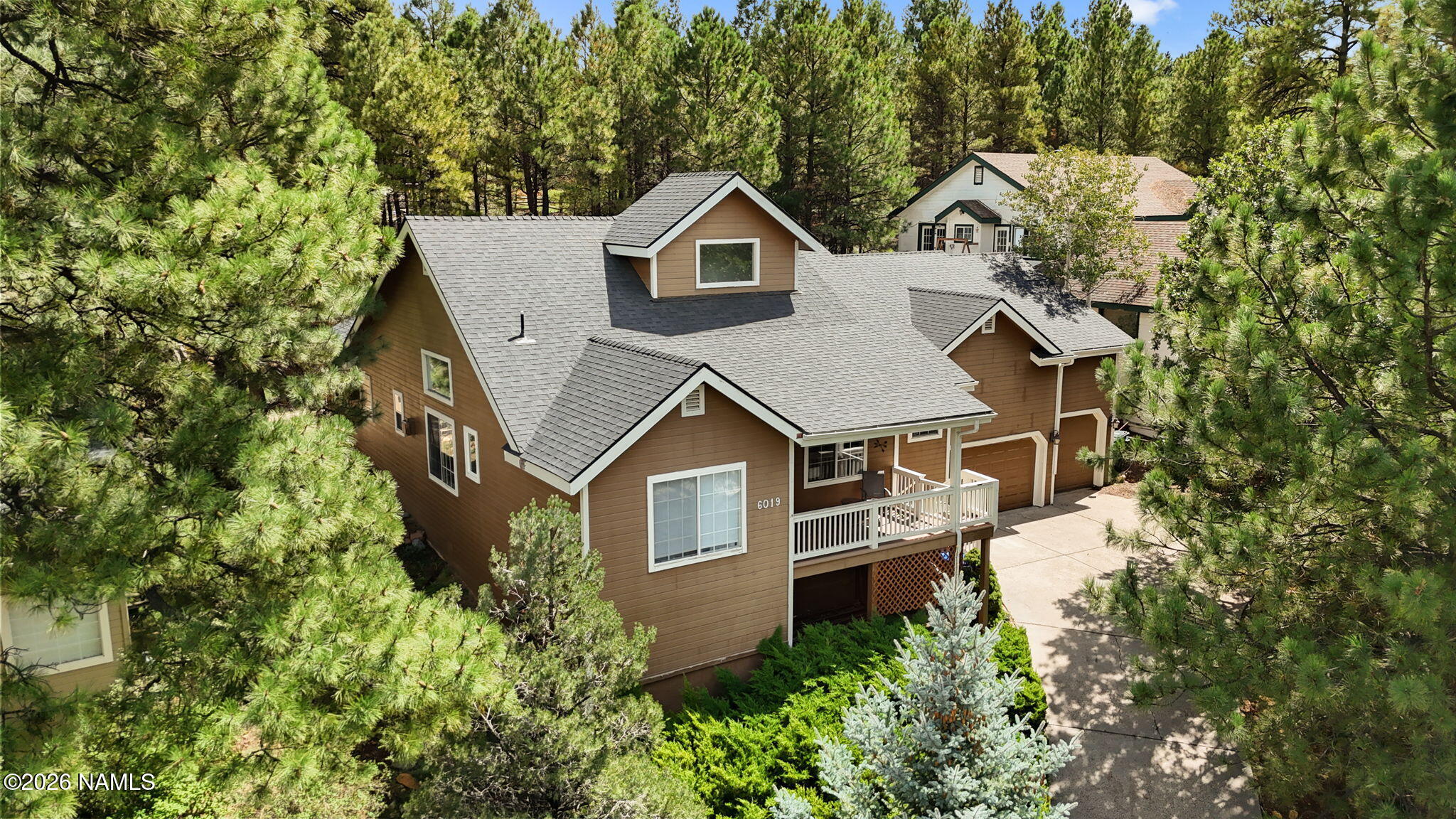 6019 E Abineau Canyon Drive — photo
