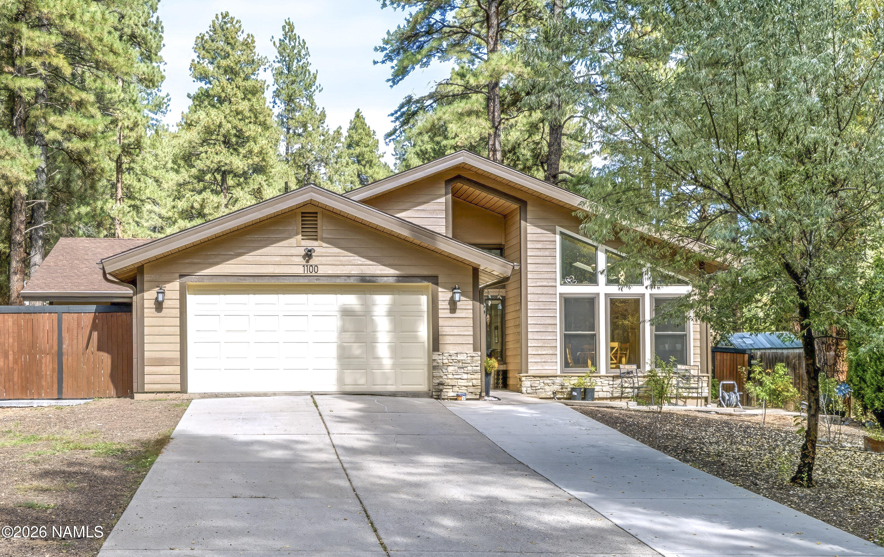 1100 W Ardrey Circle — photo
