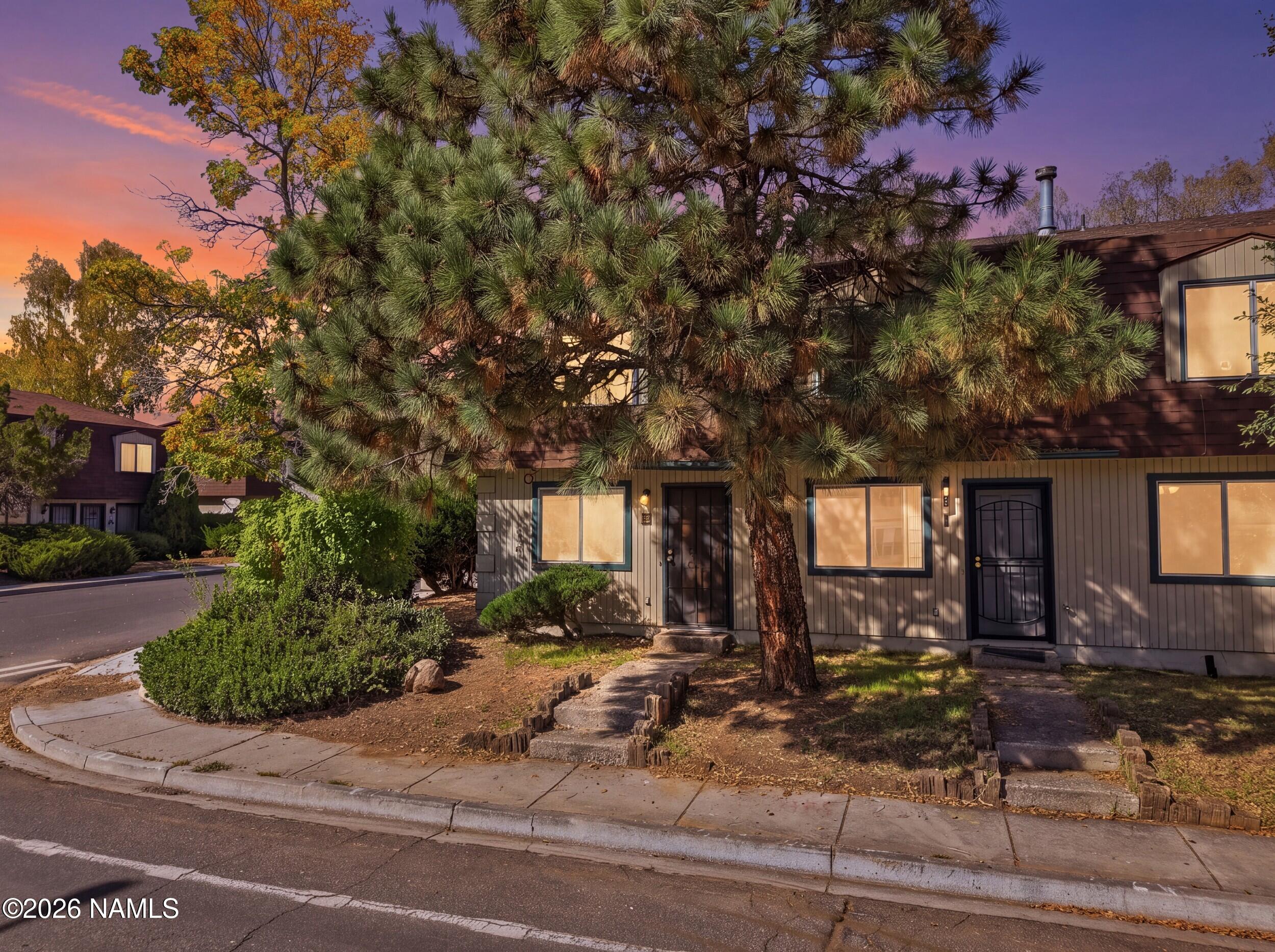 2200 E Dortha Avenue Unit H — photo