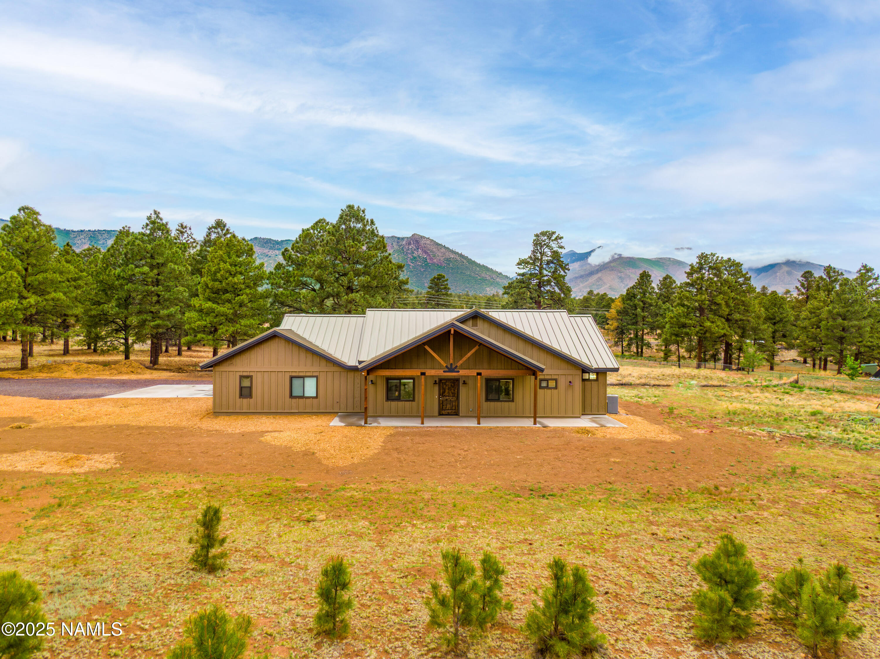 8441 N Fleming Drive — photo