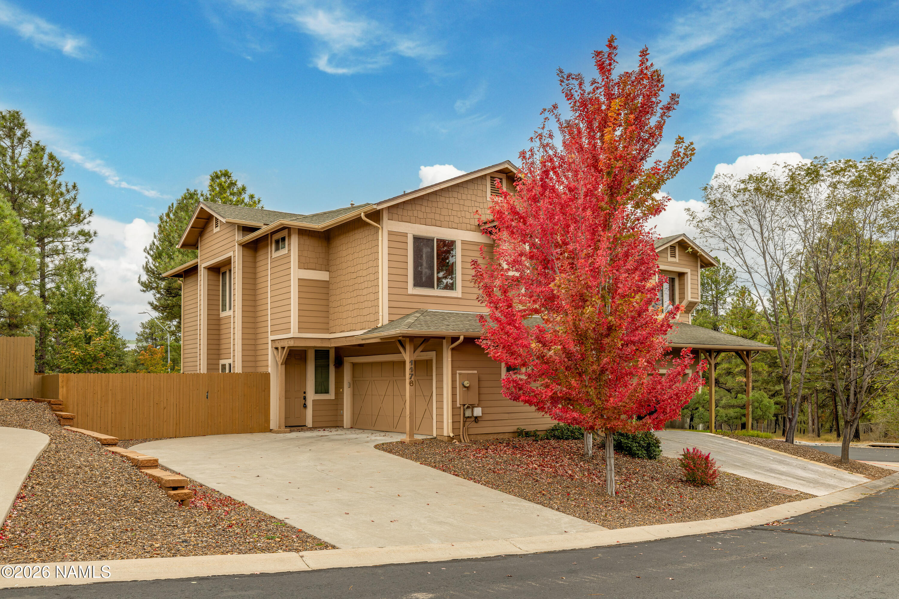 1176 N Warm Springs Trail — photo