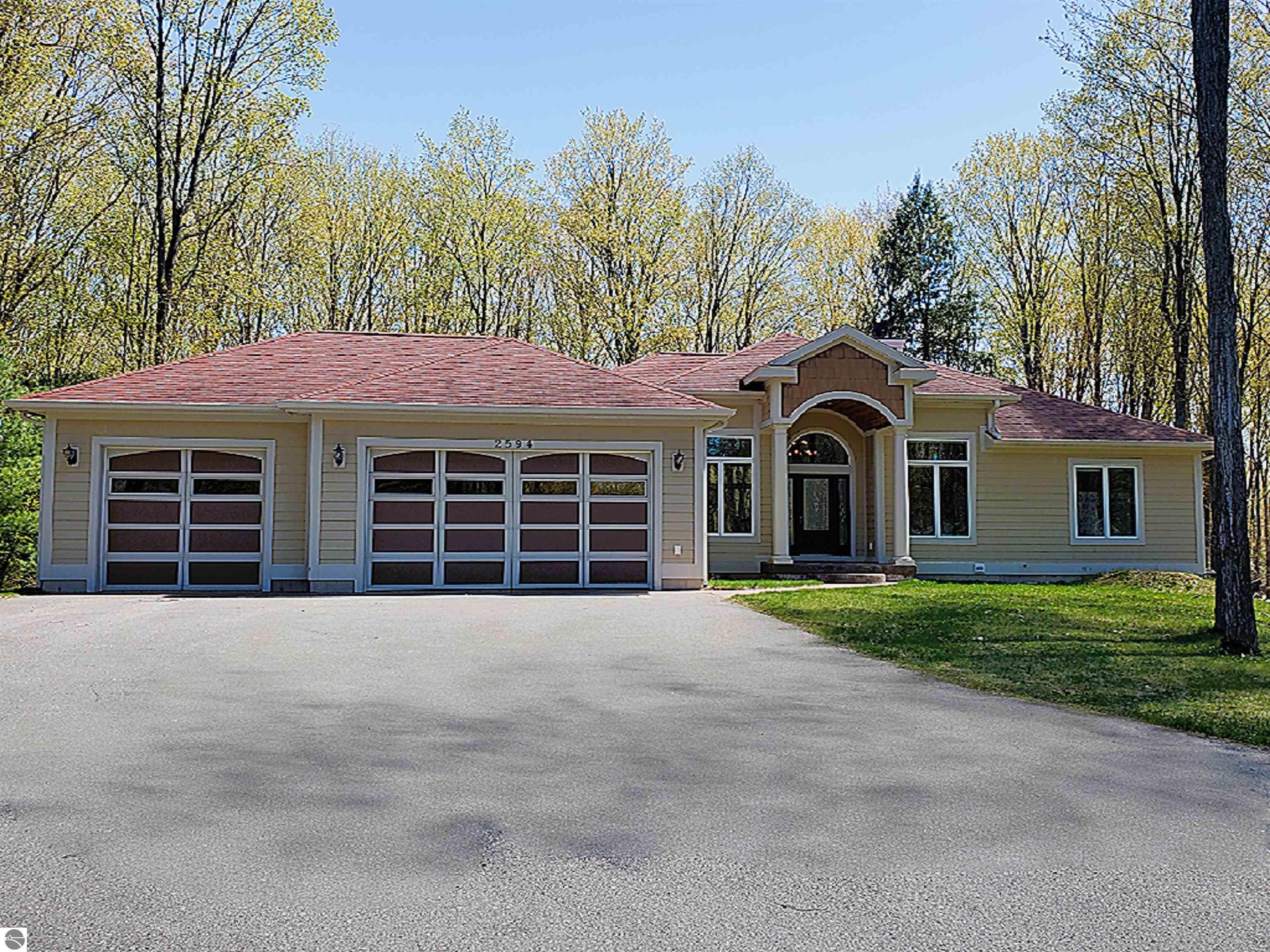 2594 Blue Meadow Drive — photo