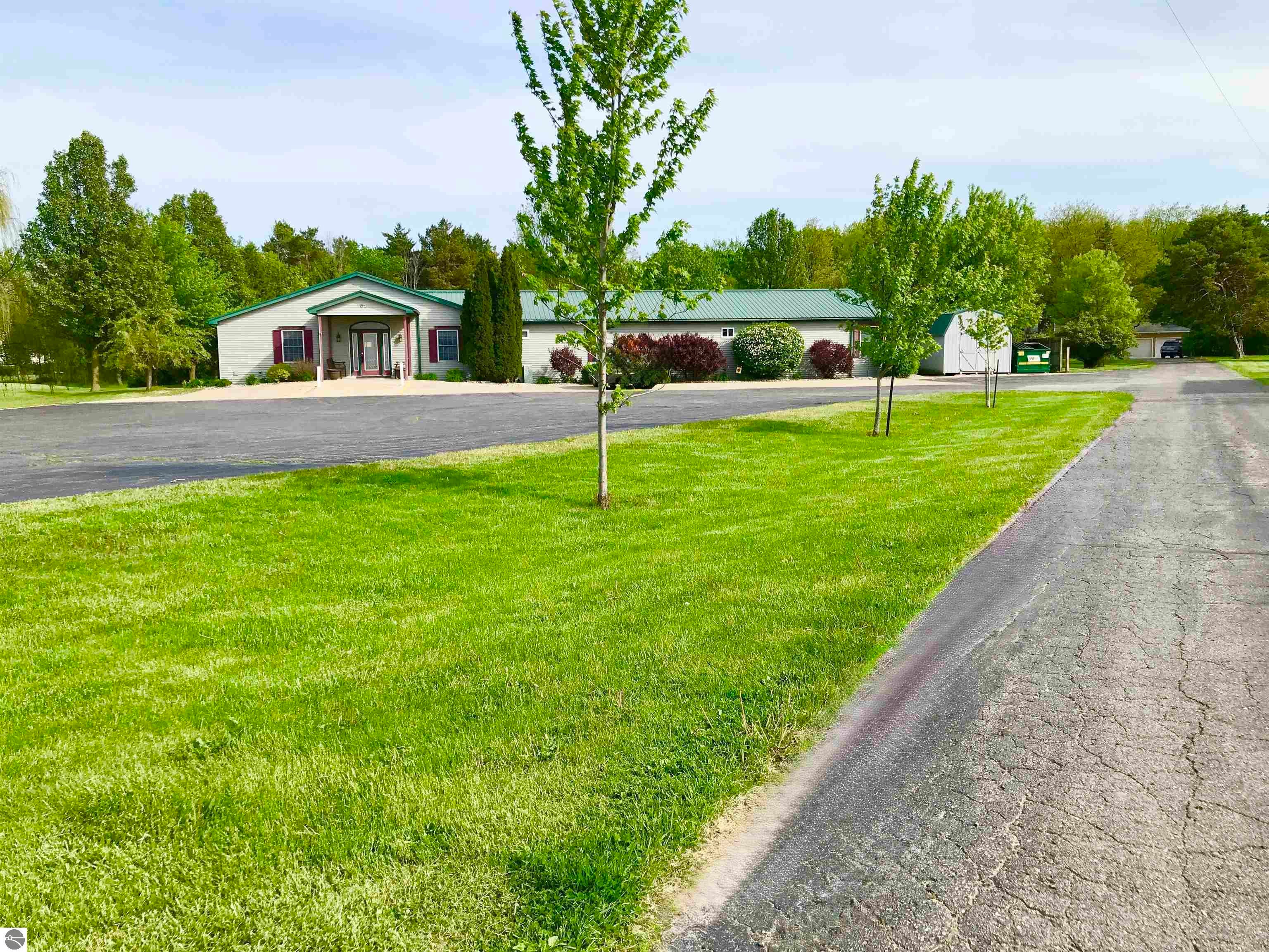 702 & 700 E Remus Road — photo
