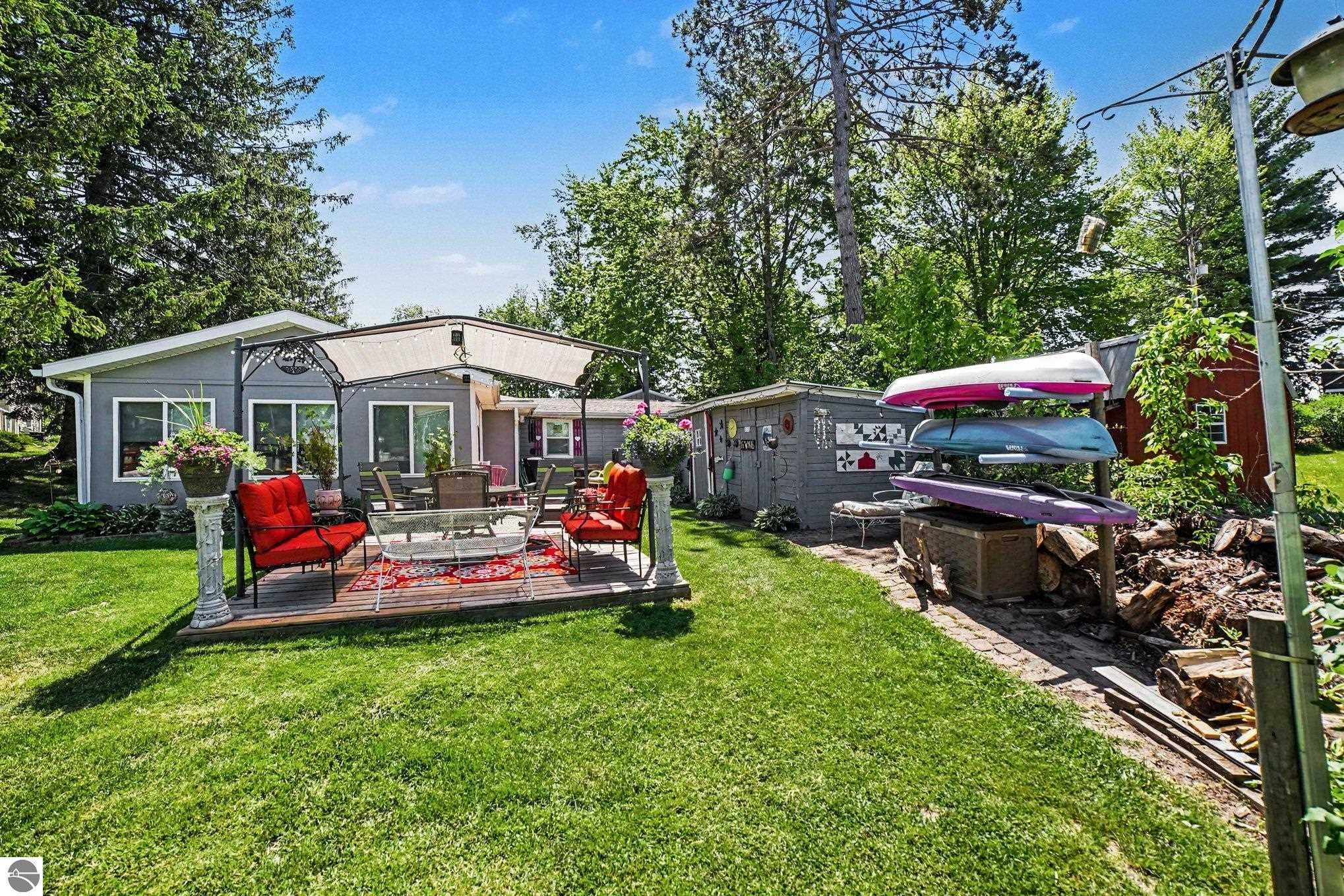 152 Hilda Drive — photo