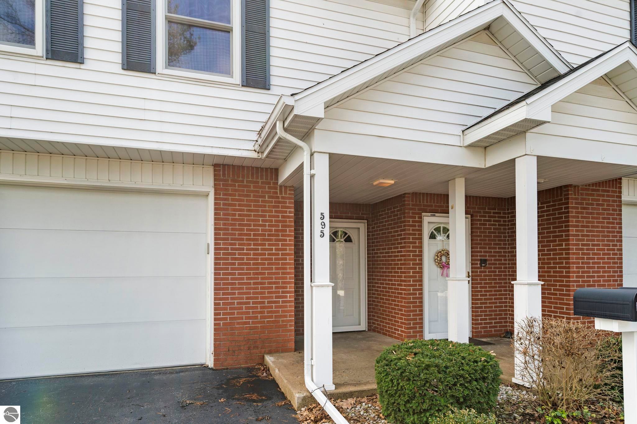 595 Georgetown Place #12 — photo