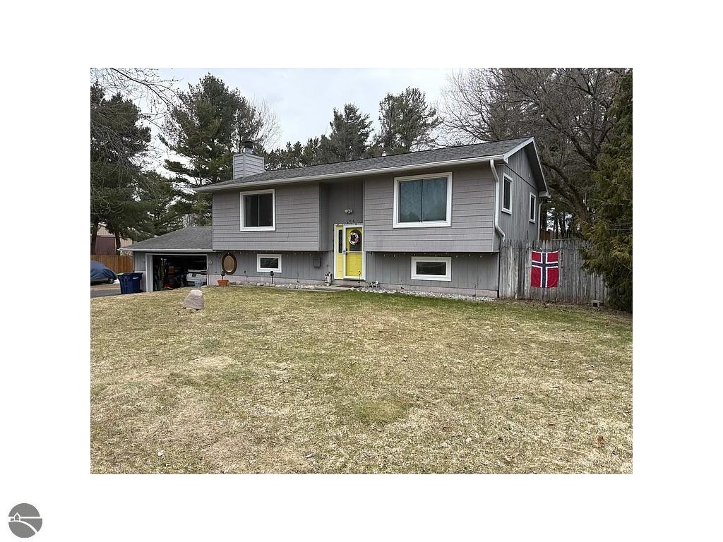3134 Horseshoe Drive — photo