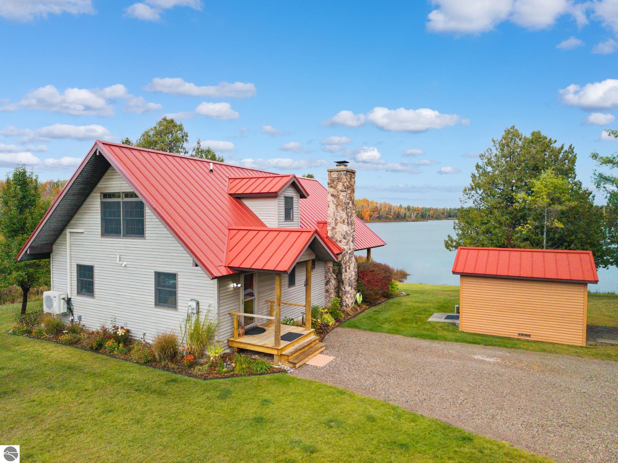 15202 Circle Drive — photo