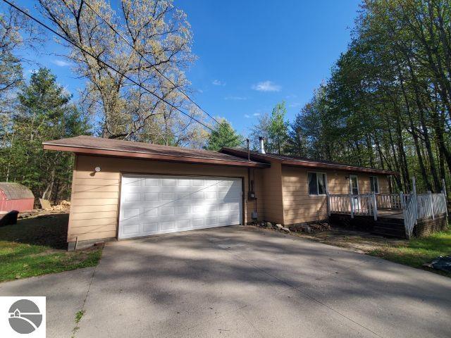 4022 Chippewa Trail — photo