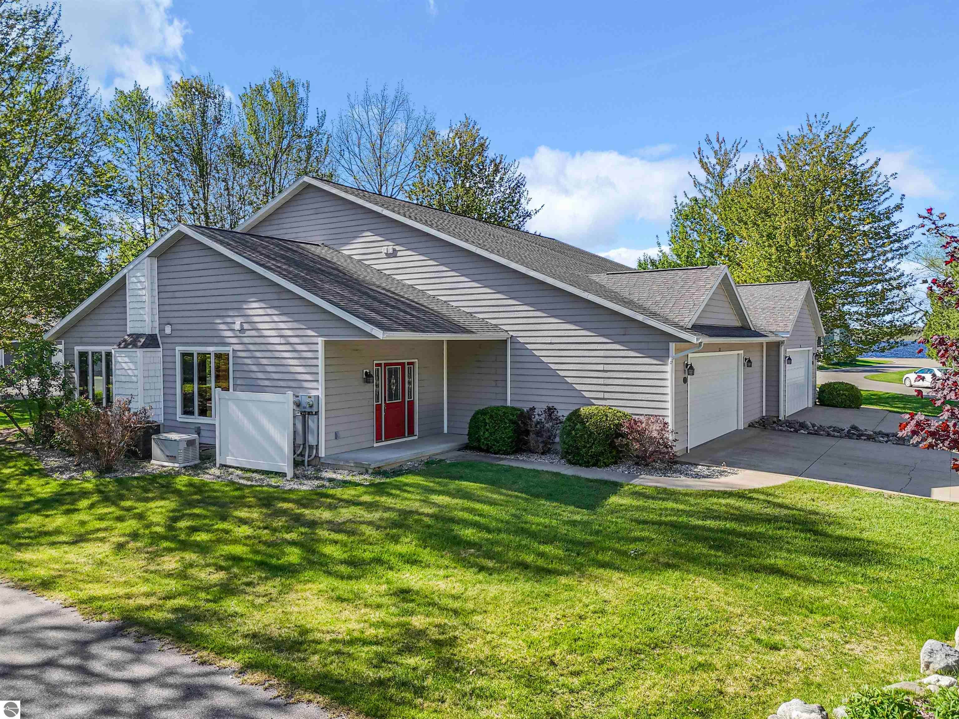122 Davidsen Shores Drive #18 — photo