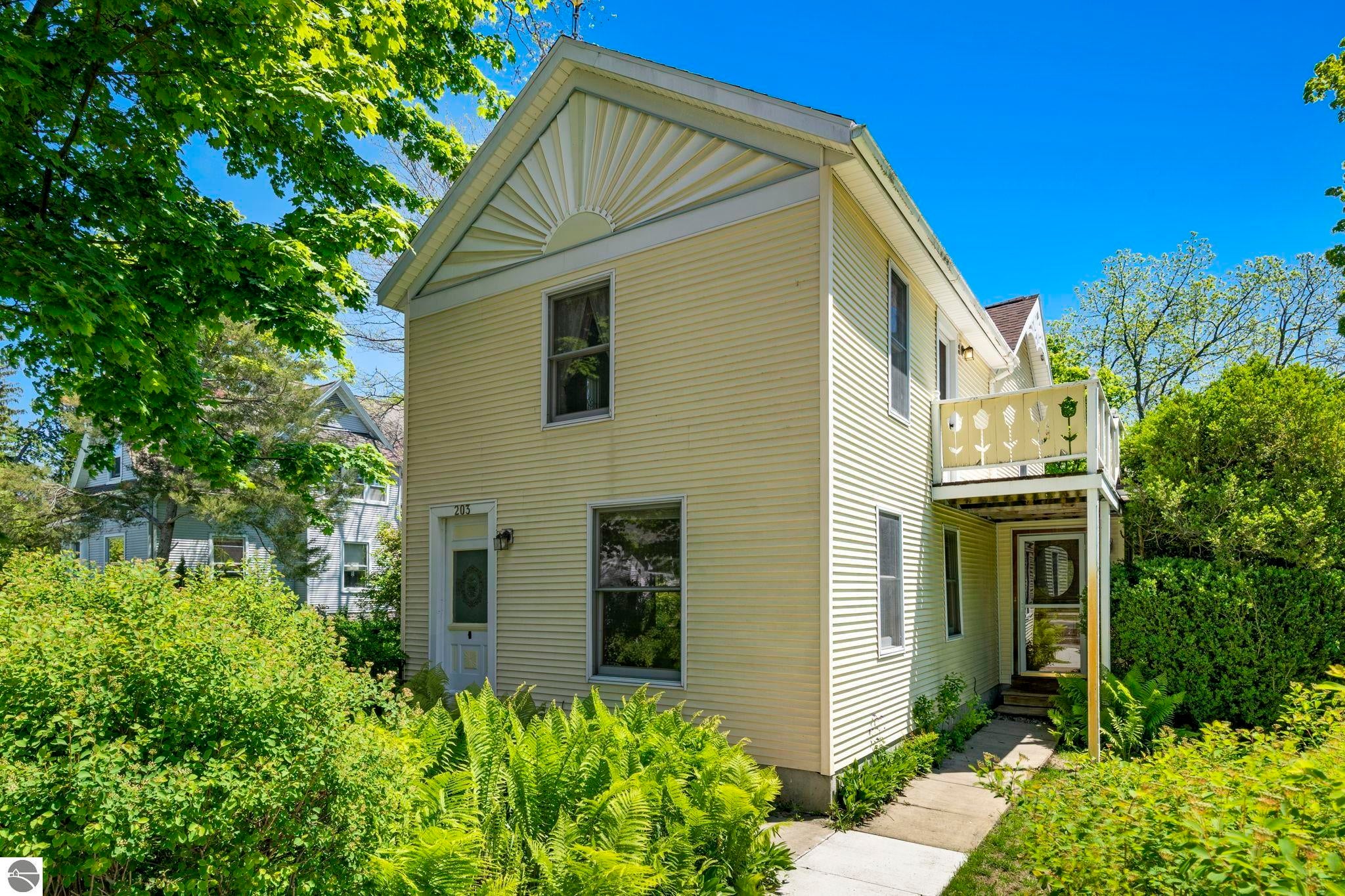 203 S Main Street — photo