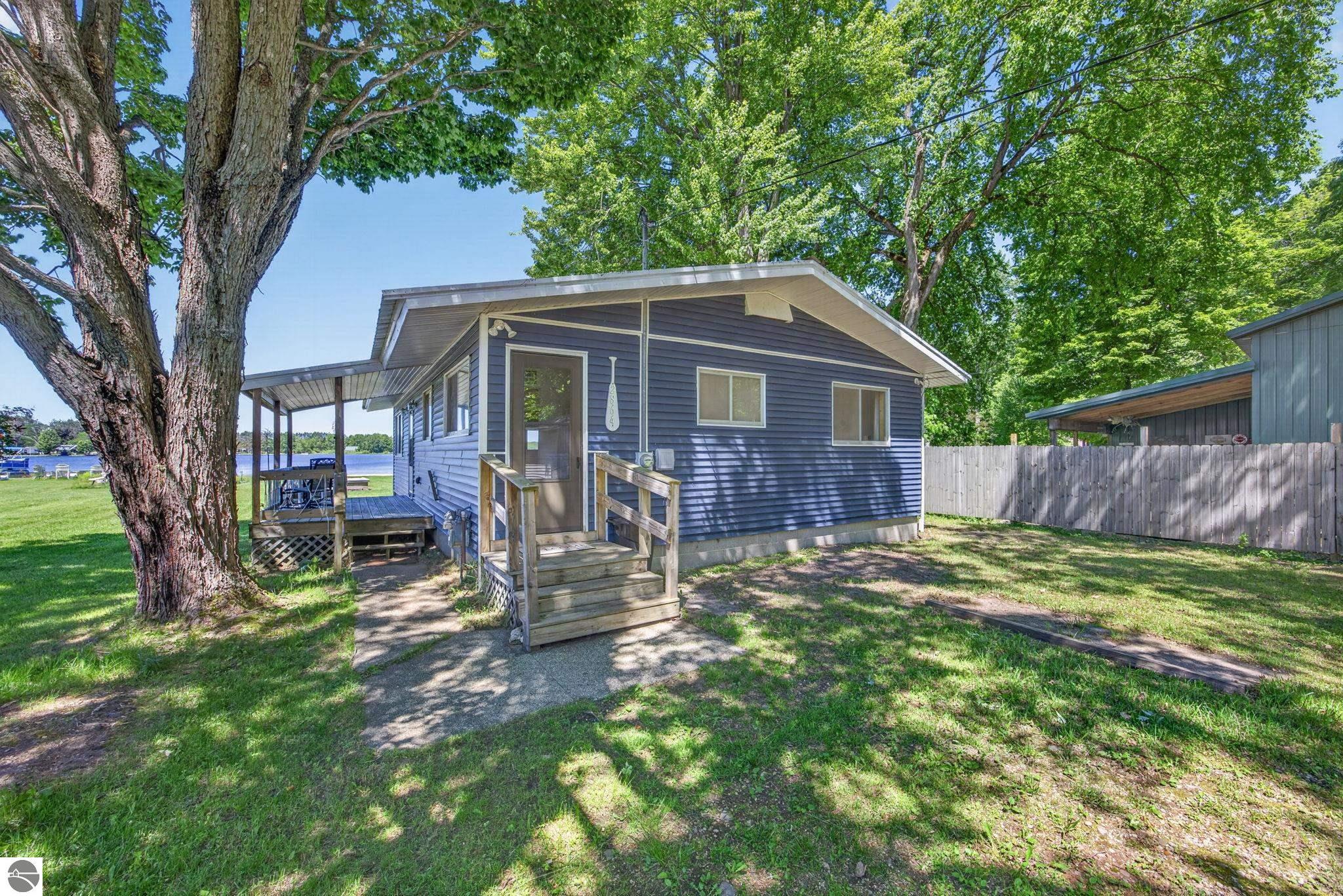 2864 Pleasant Lake Shore Drive — photo