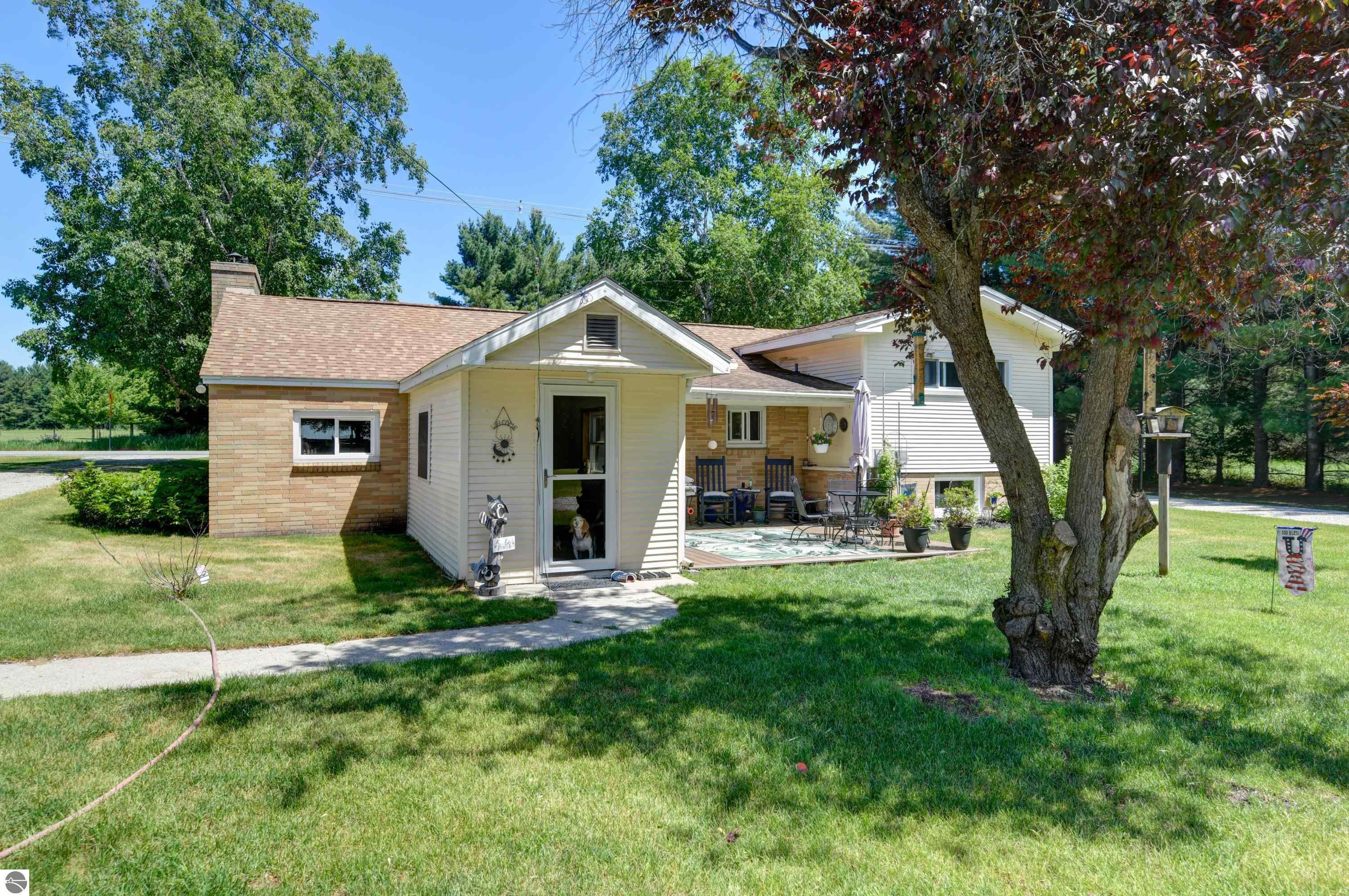 10741 N Long Lake Road — photo