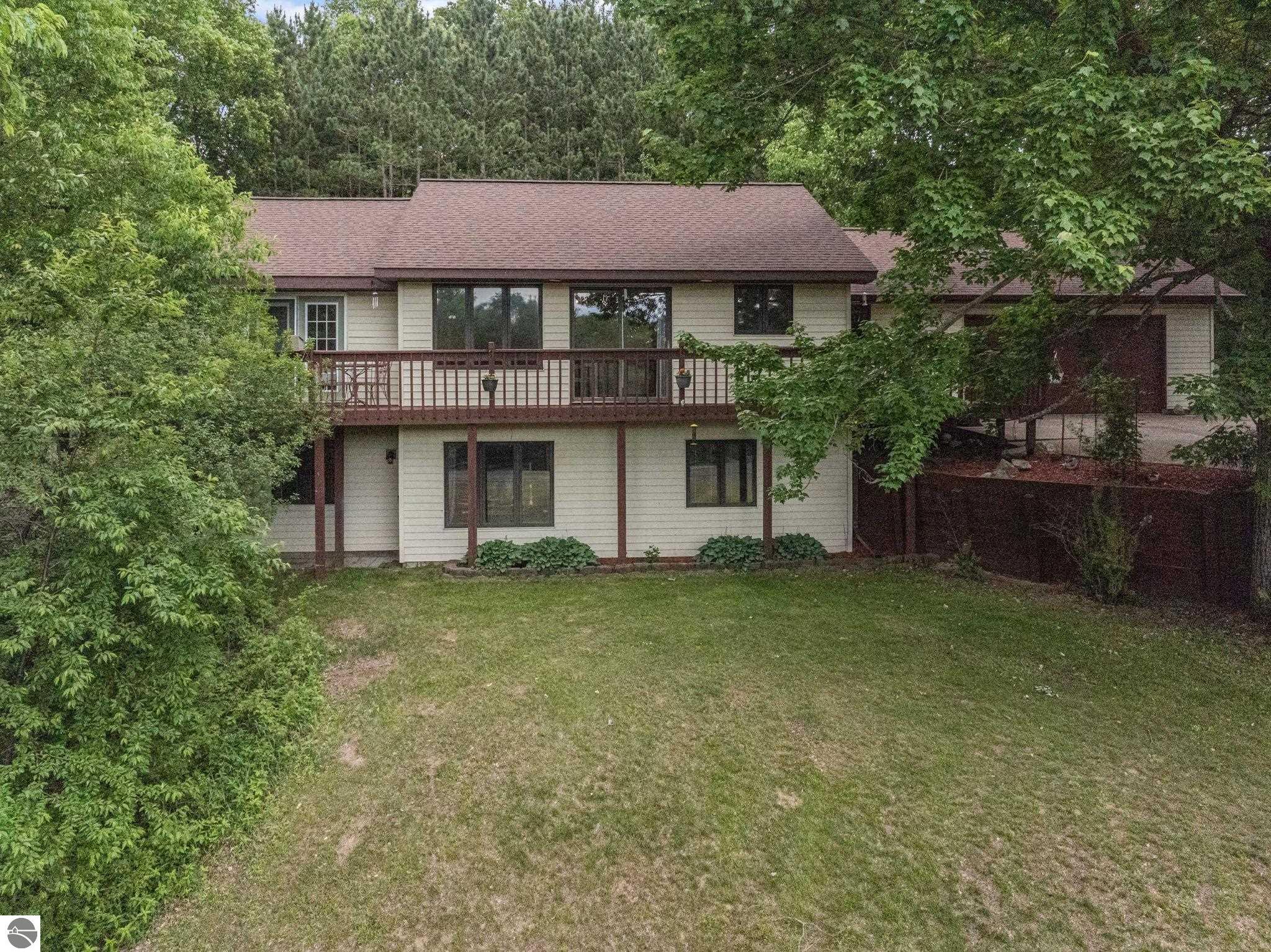804 Arbutus Drive — photo