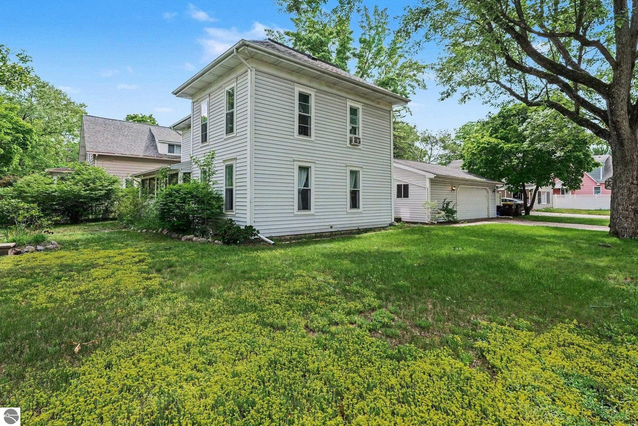 504 S Lansing Street — photo