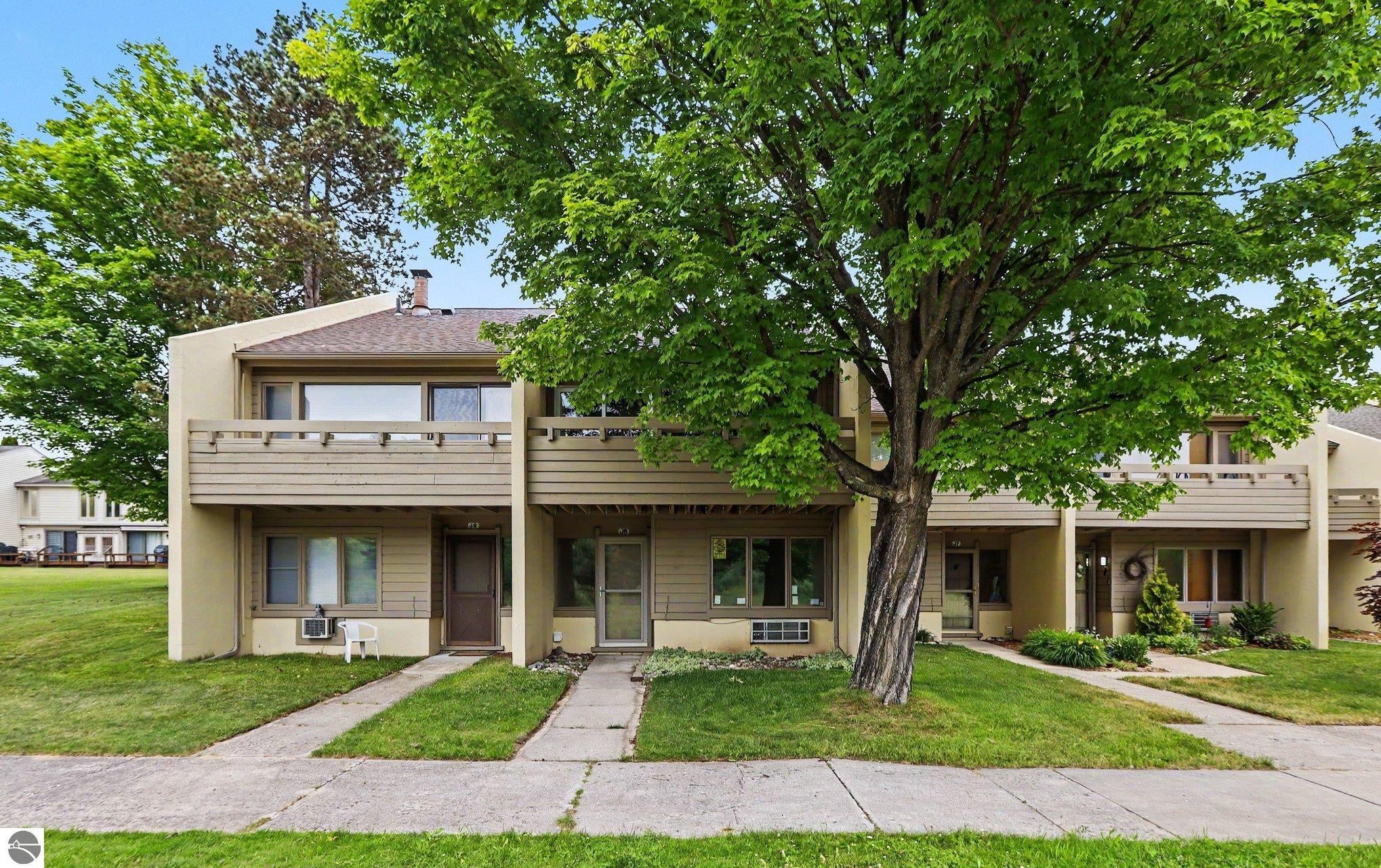 5000 Townhouse Drive #J8 — photo