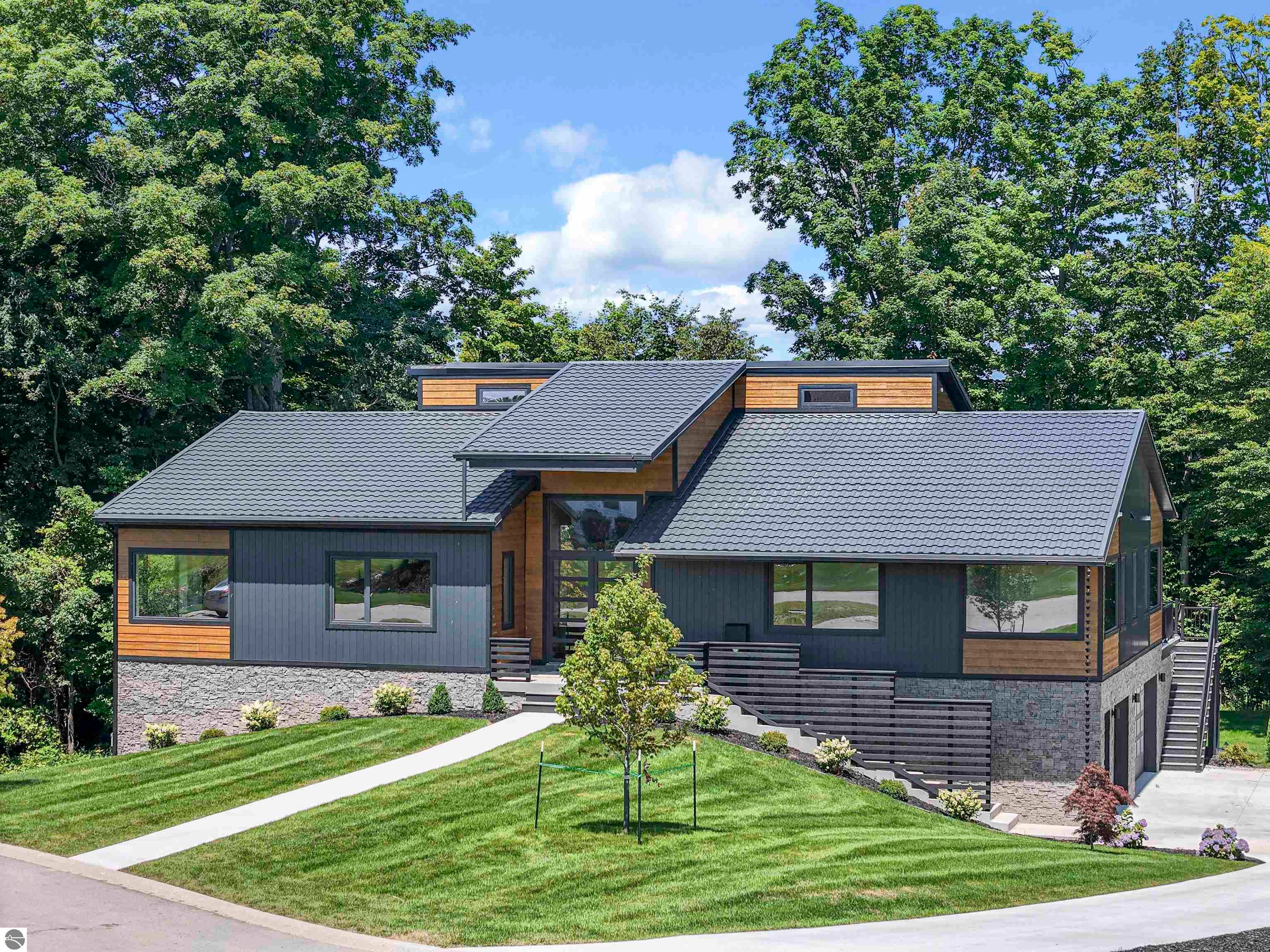 7777 Turnberry Circle — photo