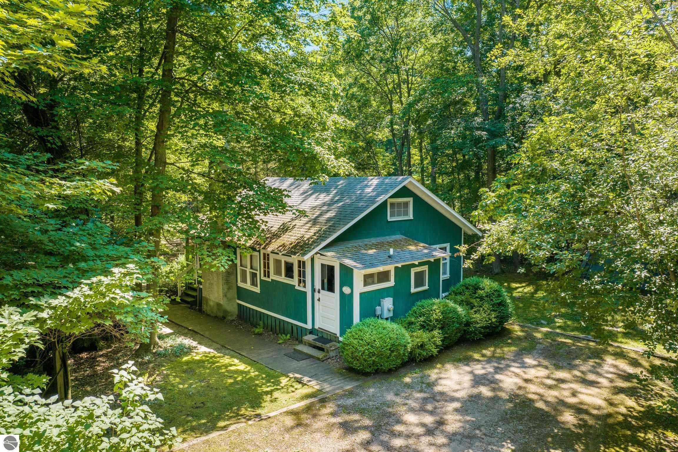 617 Birchwood Terrace — photo