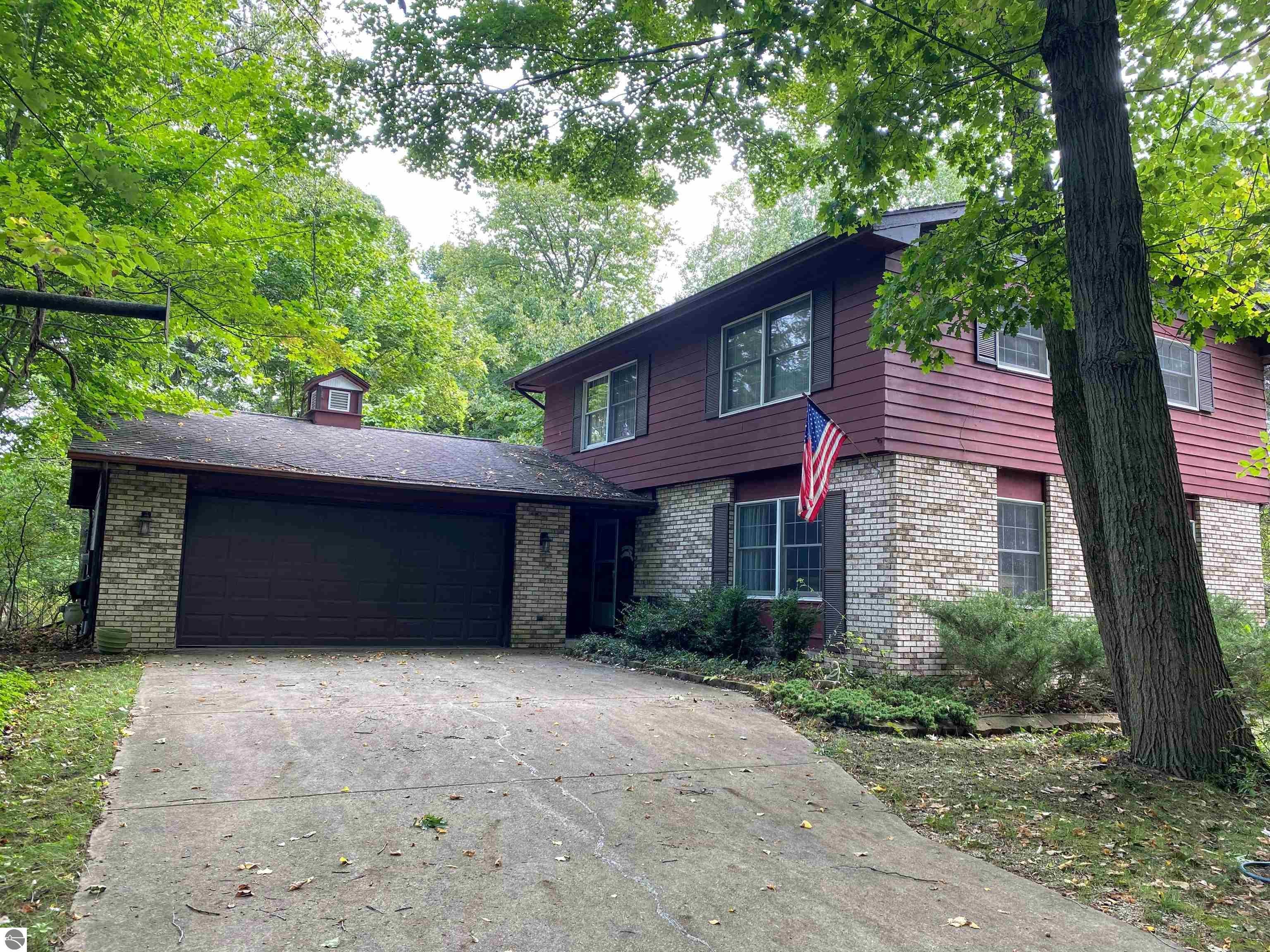 591 Cedar Drive — photo