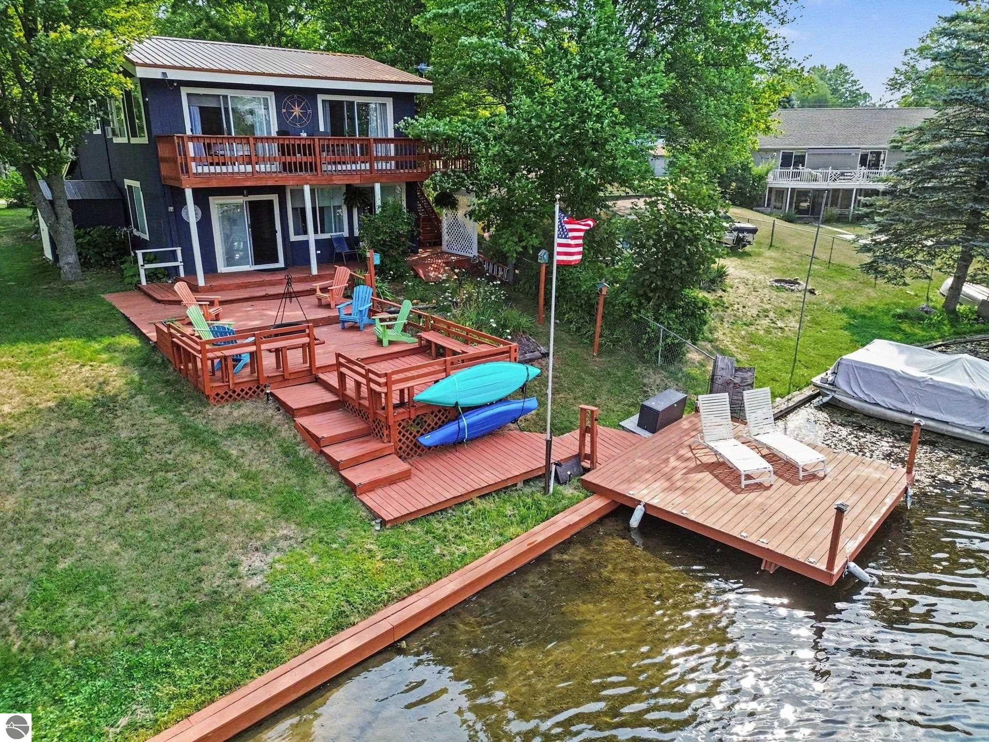 163 N Scott Drive — photo
